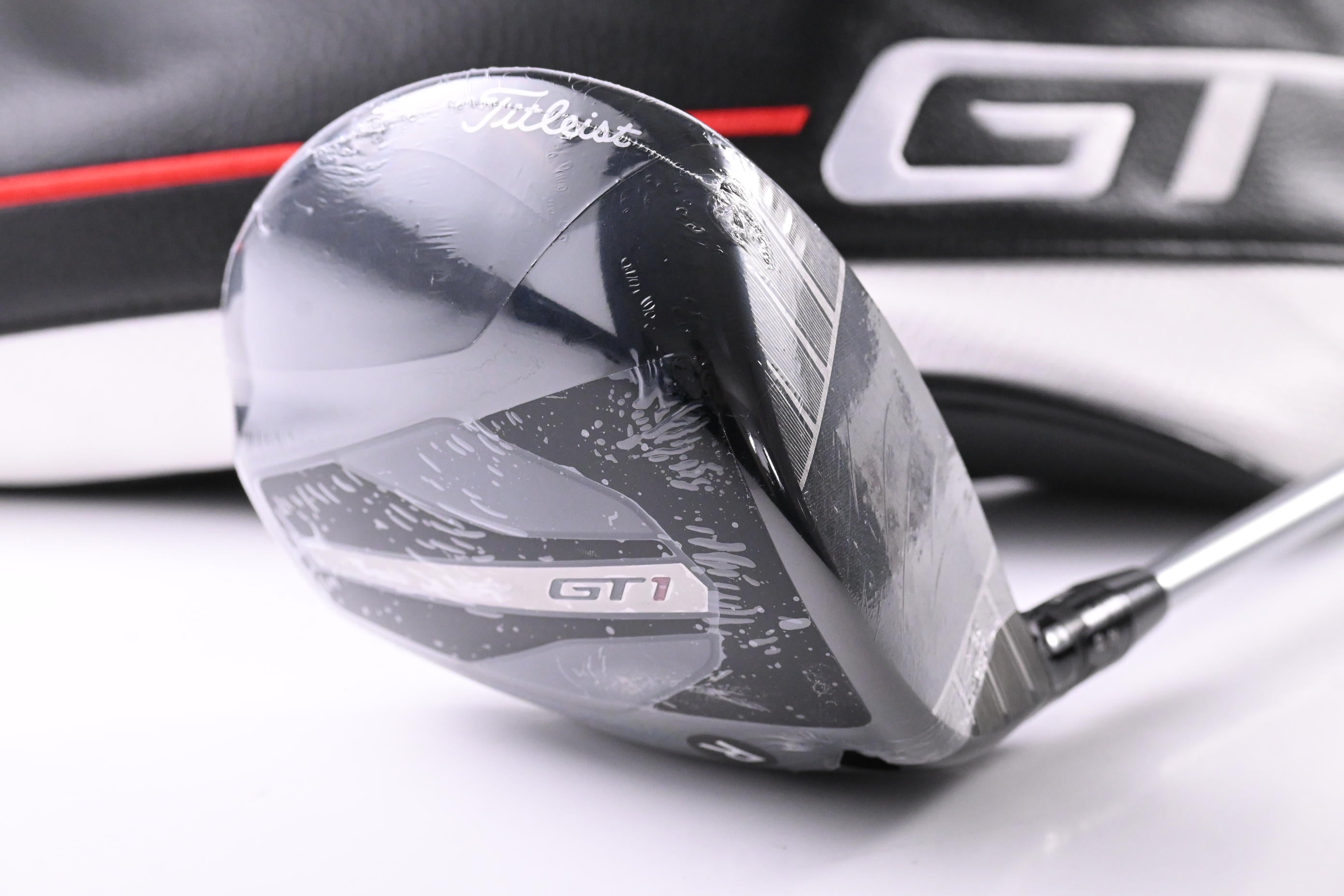 Titleist GT1 Driver / 12 Degree / Regular Flex Fujikura Airspeeder 40 Shaft