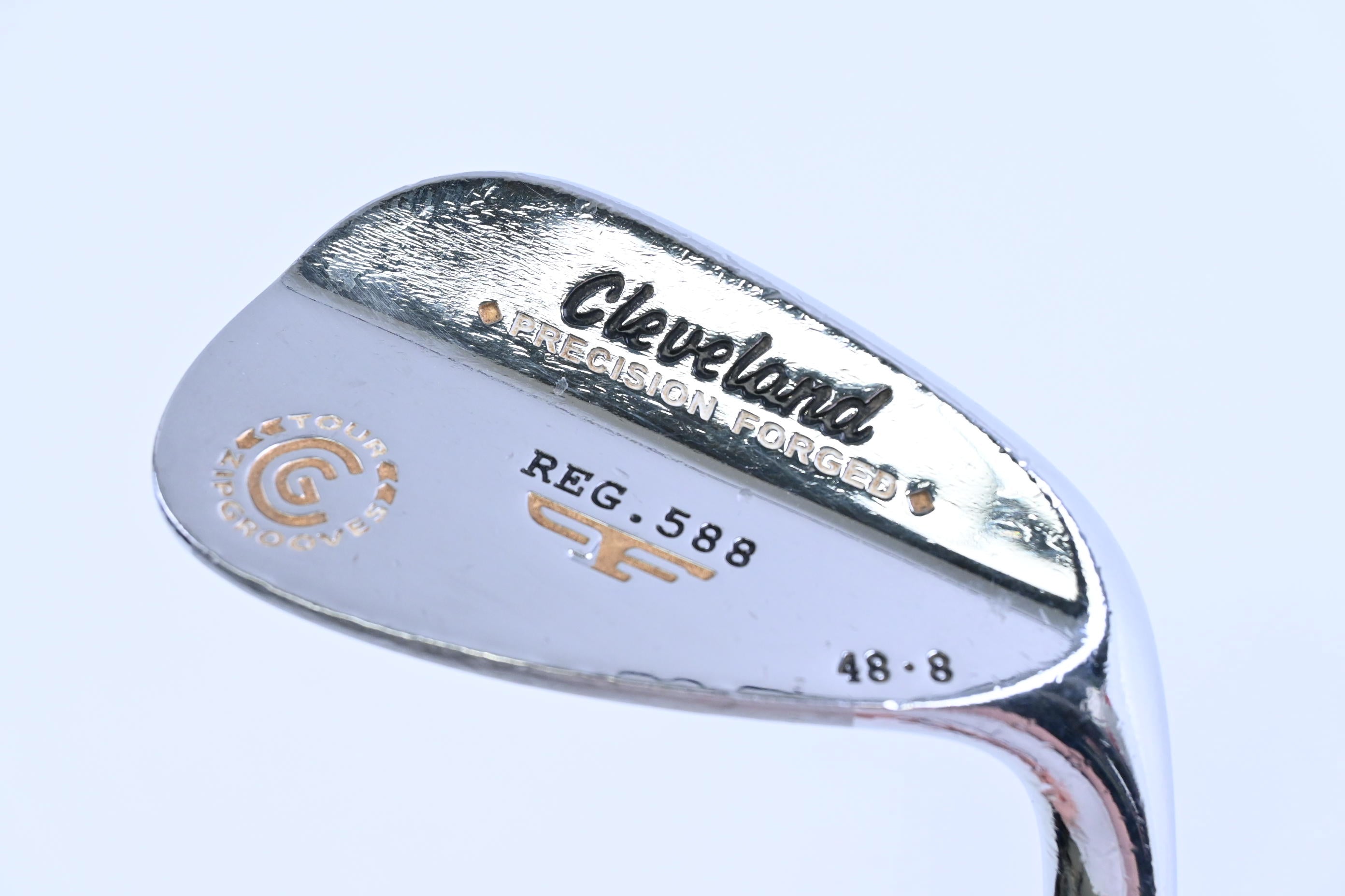 Cleveland 588 Precision Forged Pitching Wedge / 48 Degree / Wedge Flex Shaft