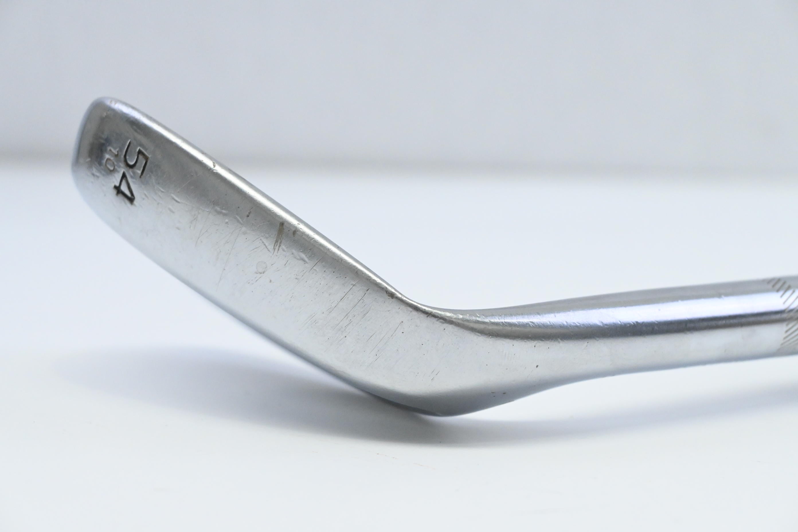 Titleist Vokey SM5 Sand Wedge / 54 Degree / Regular Flex Dynamic Gold R300 Shaft