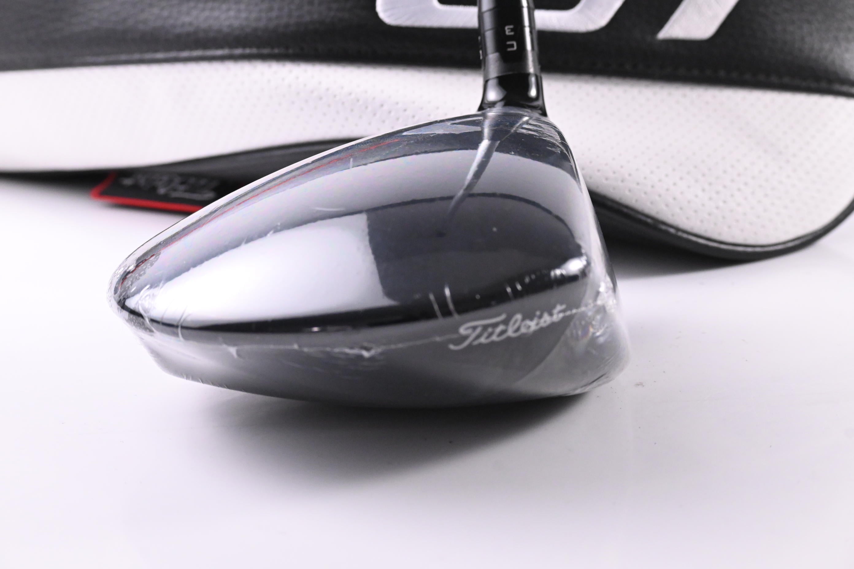 Titleist GT1 Driver / 12 Degree / Regular Flex Fujikura Airspeeder 40 Shaft