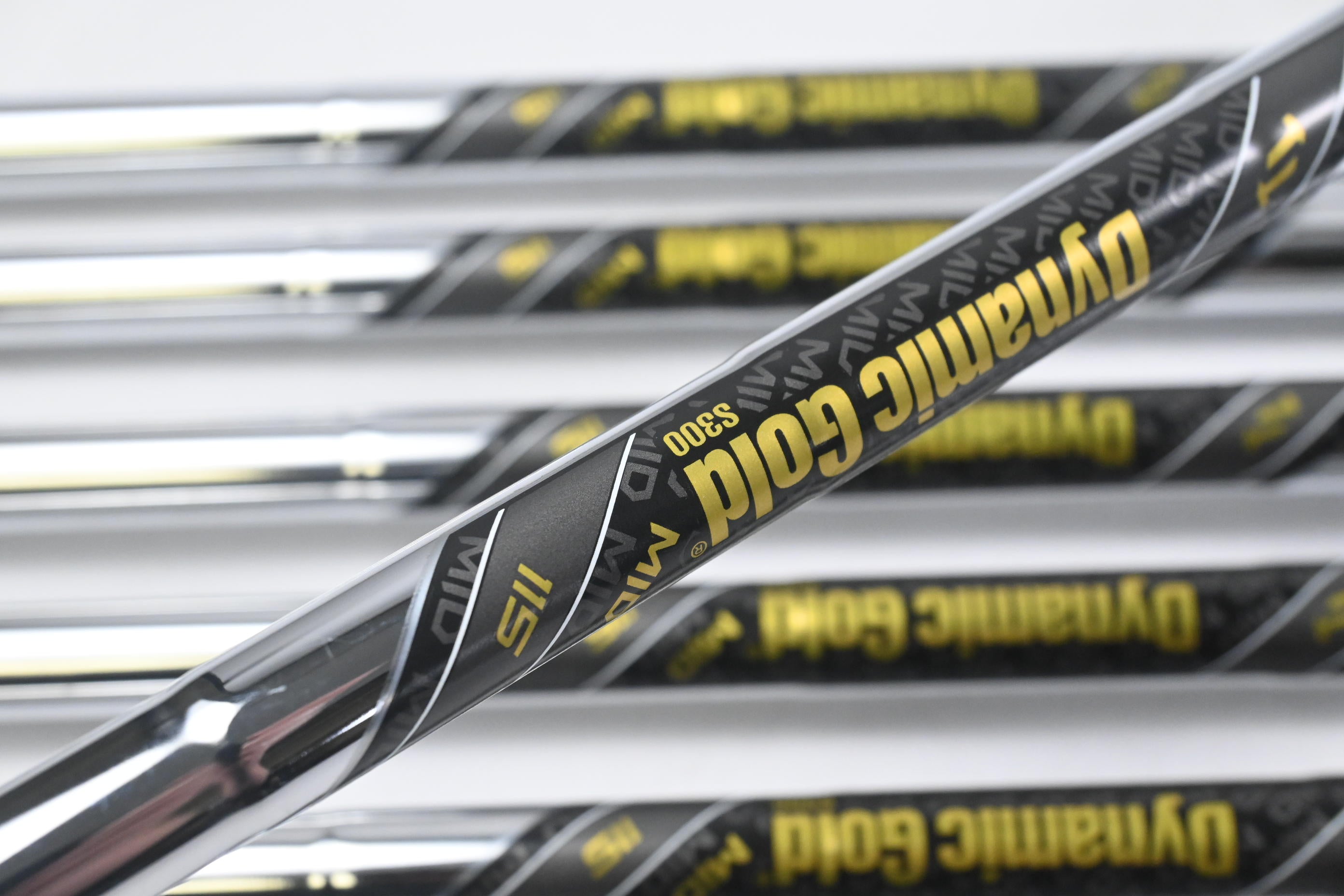 Callaway Apex Pro 24 Irons / 4-PW / Stiff Flex Dynamic Gold Mid 115 S300 Shafts