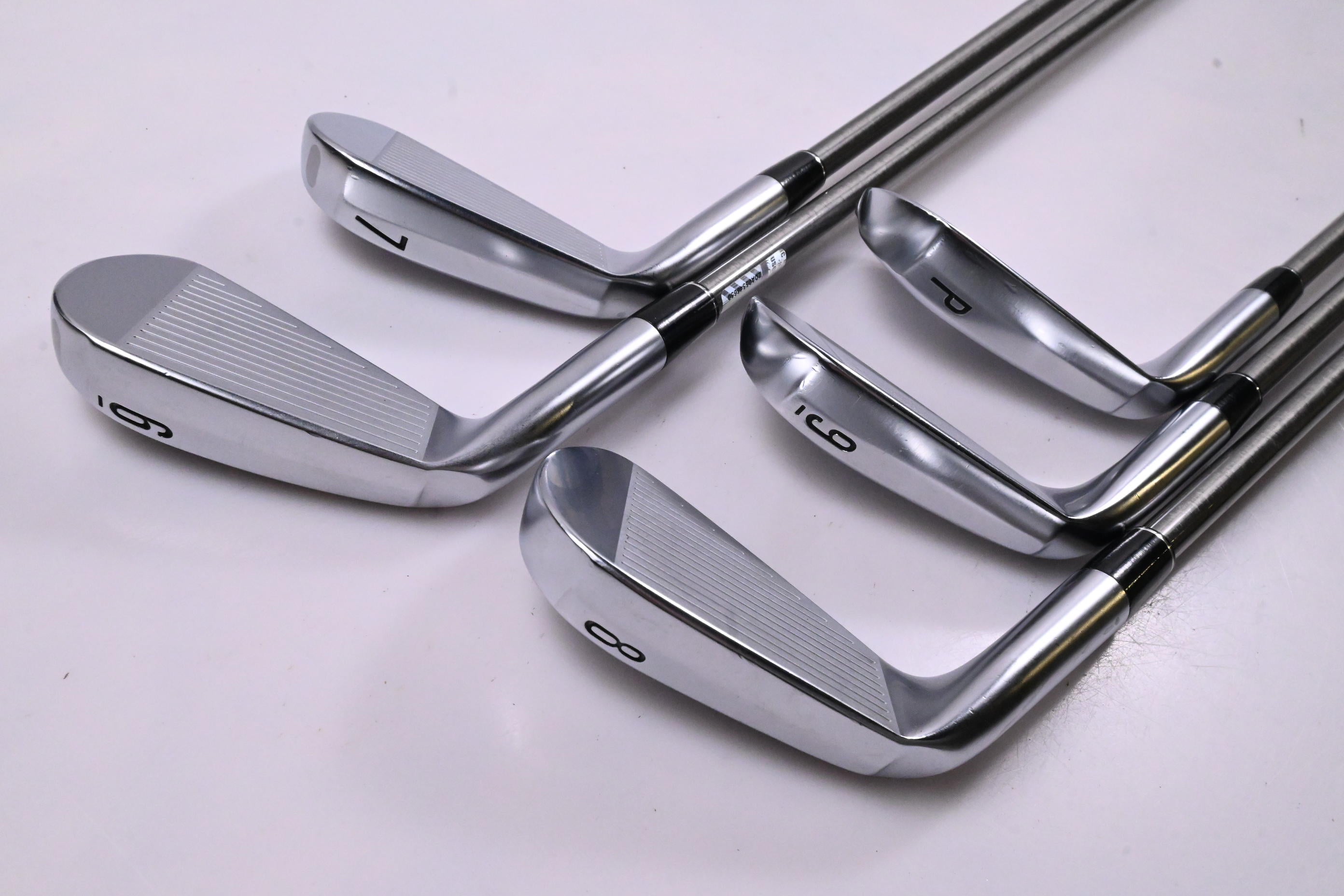 Srixon ZXi7 Irons / 6-PW / Regular Flex Aerotech SteelFiber i70 CW Shafts