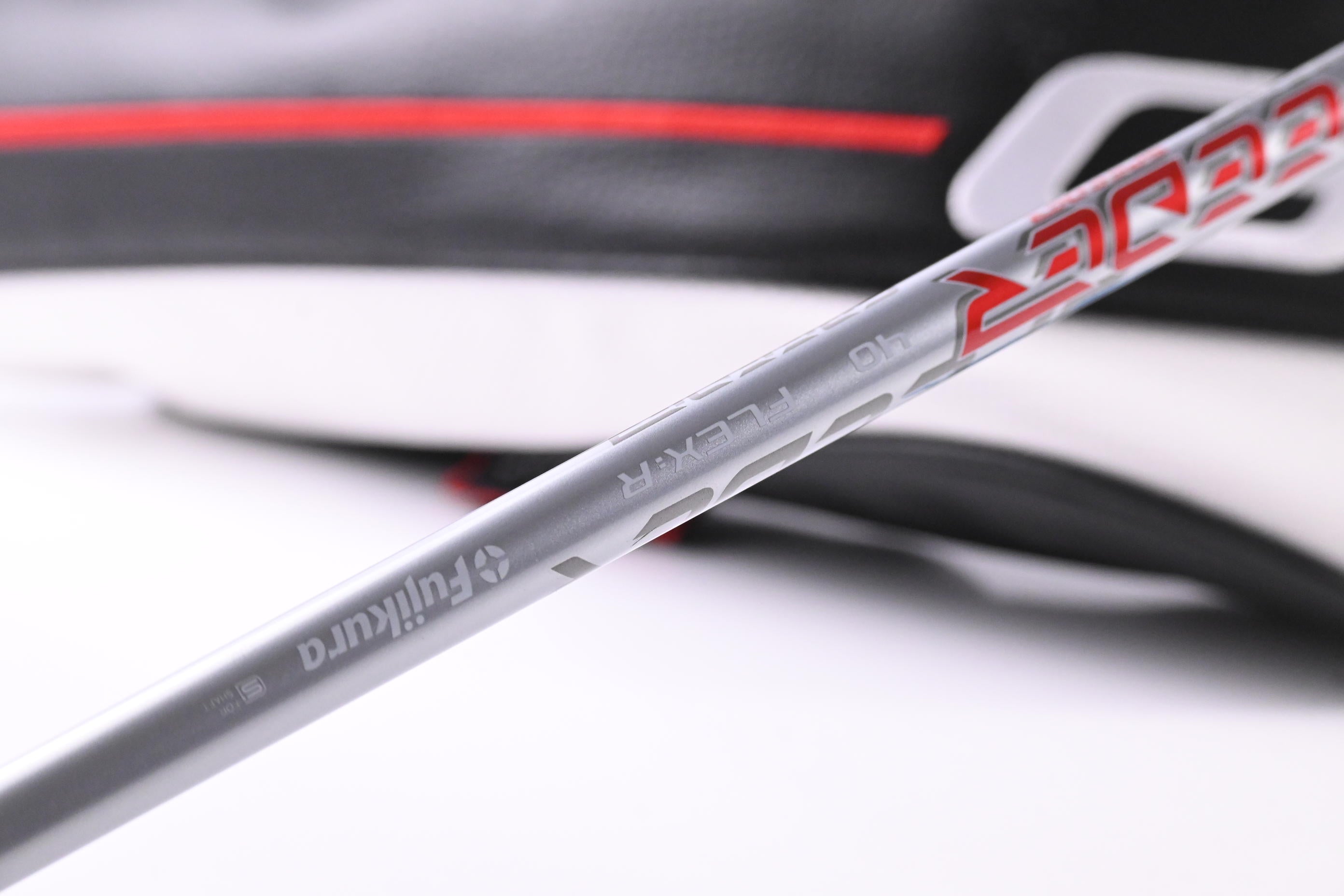 Titleist GT1 Driver / 12 Degree / Regular Flex Fujikura Airspeeder 40 Shaft