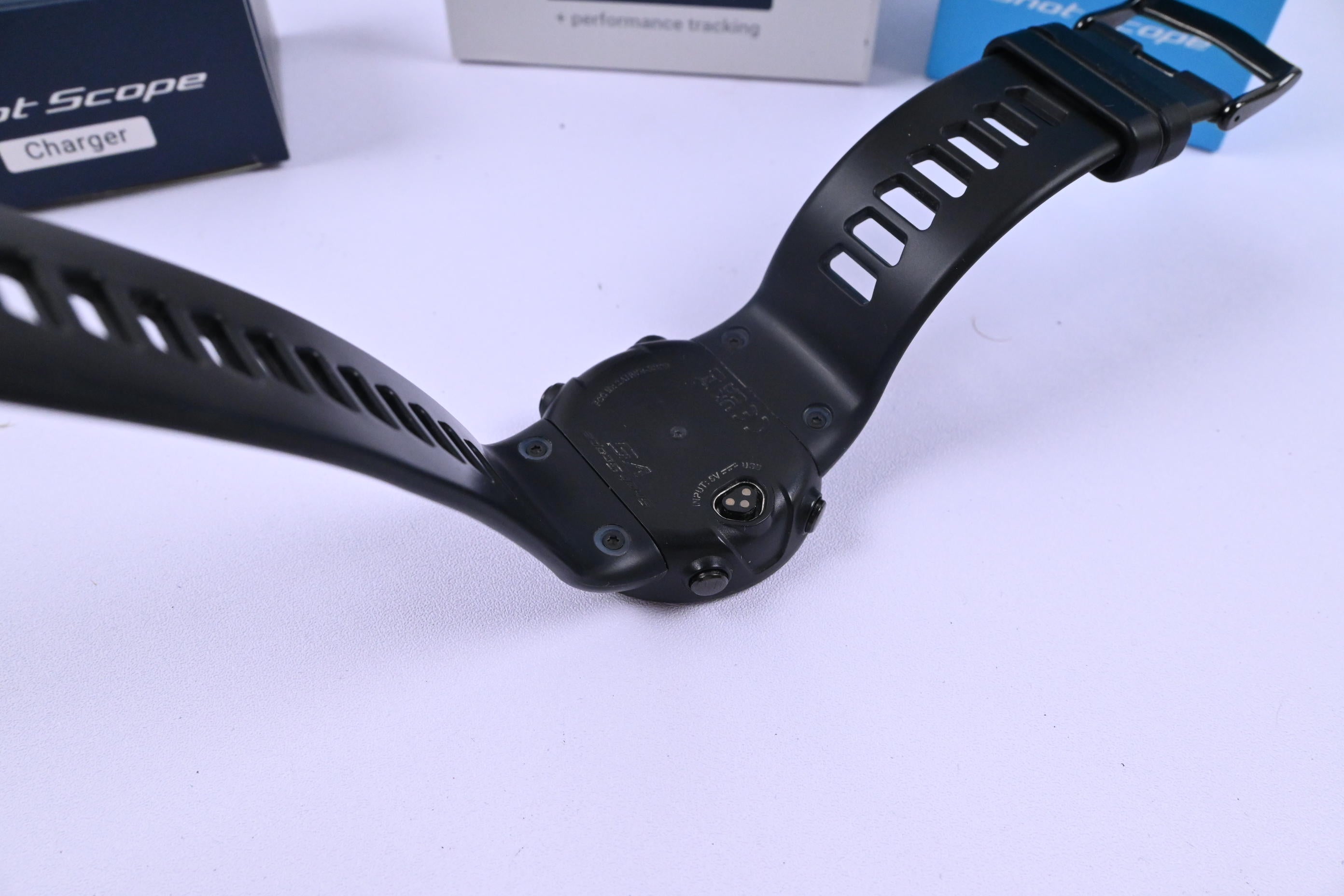 Shotscope V5 / GPS Watch / Includes Tracking Tags