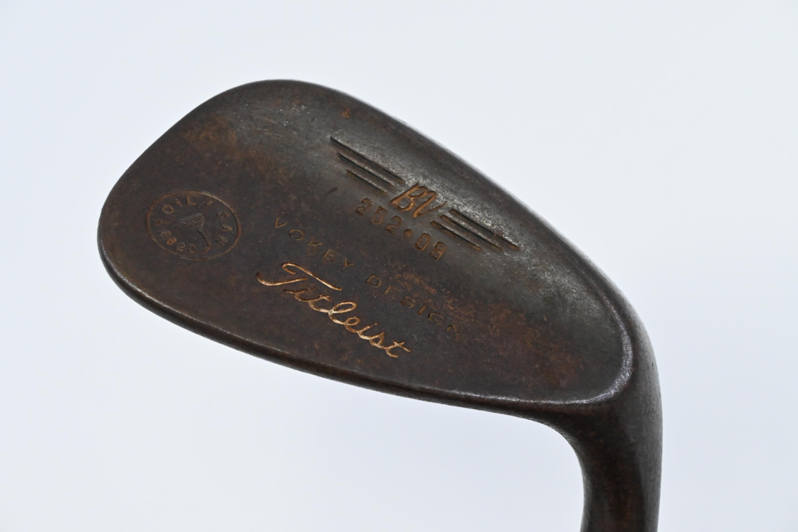 Titleist Vokey Oil Can Gap Wedge / 52 Degree / Wedge Flex Dynamic Gold Shaft