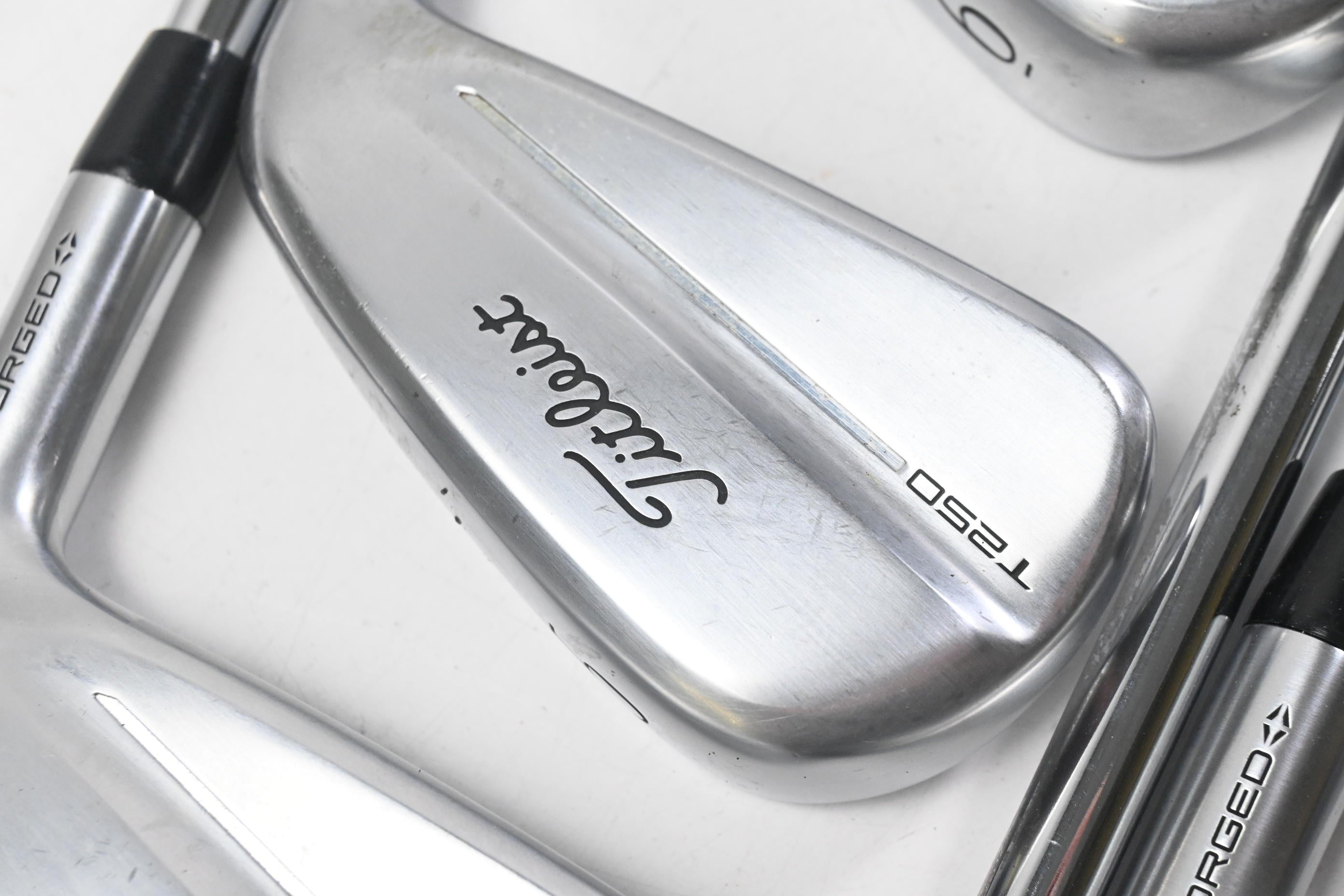 Titleist T250 2025 Irons / 4-PW / X-Flex Project X Rifle Shafts