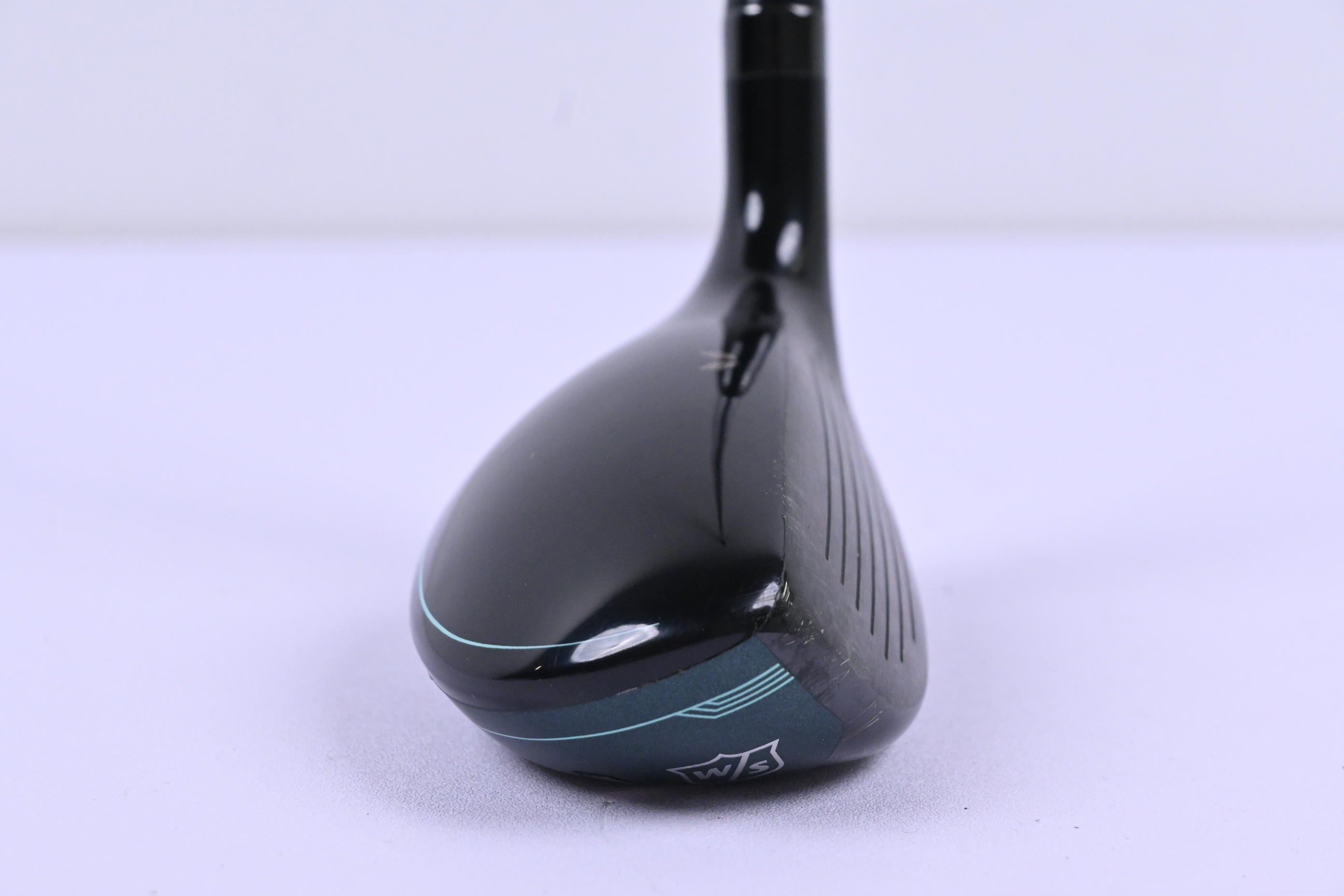 Ladies Wilson D9 #6 Hybrid / 28.5 Degree / Ladies Flex Aldila Quaranta 40 Shaft