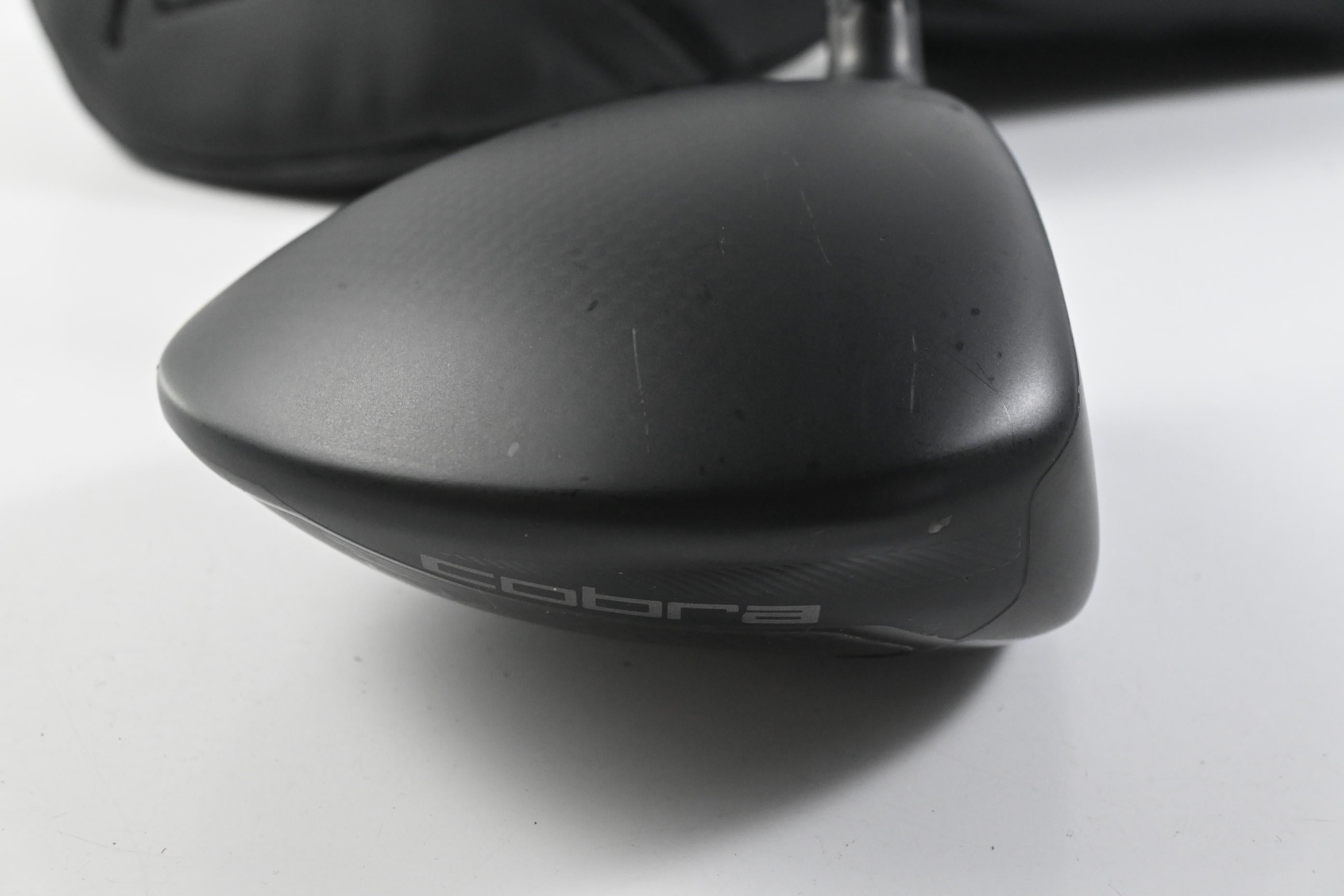Cobra Darkspeed LS Driver / 9 Degree / Stiff Flex UST Mamiya Lin.Q M40X 5 Shaft