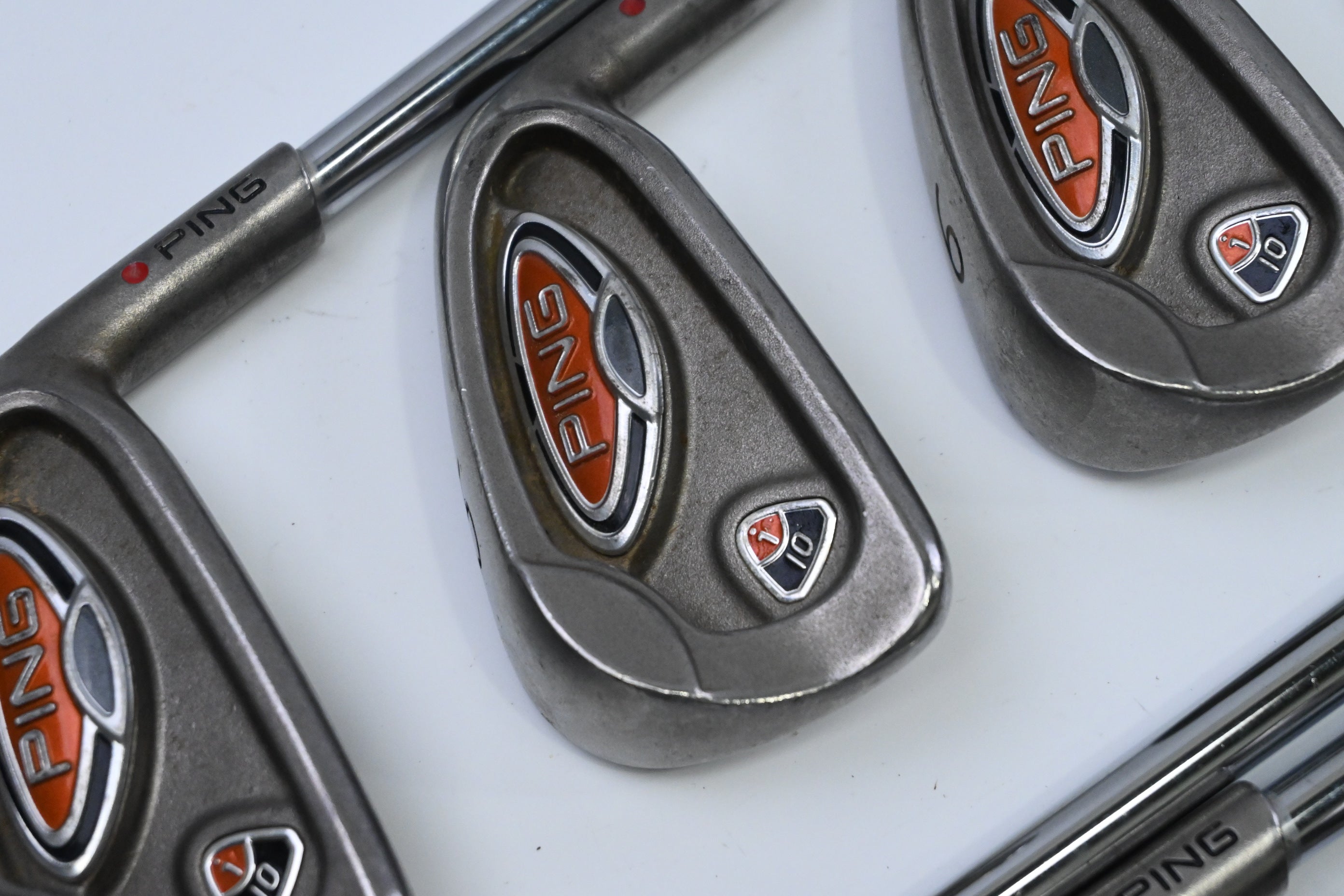 Ping i10 Irons / 4-PW+SW / Red Dot / Regular Flex Ping AWT Shafts