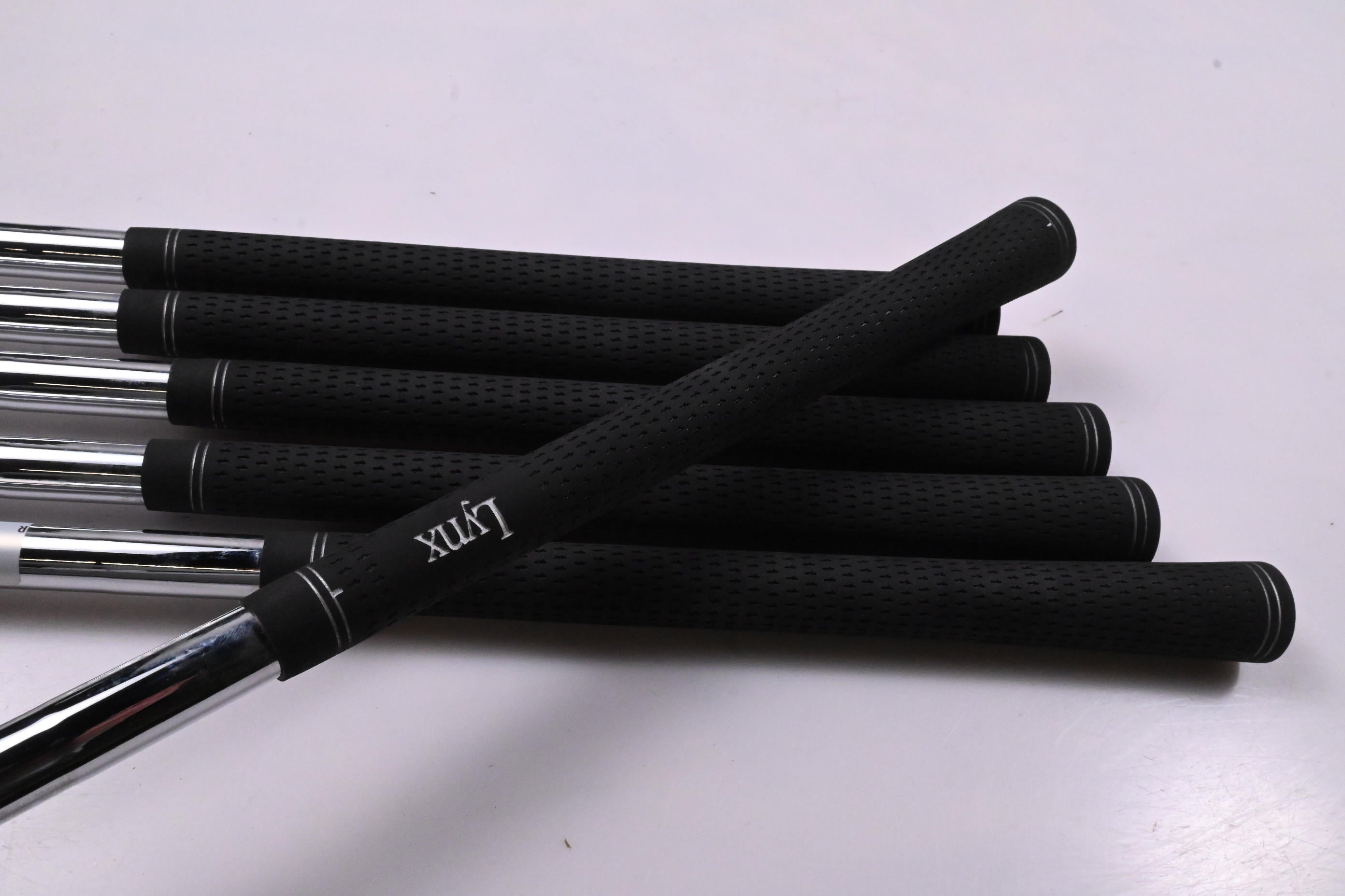 Lynx Prowler VT Irons / 5-PW / Regular Flex Lynx Virage V-Tech Shafts