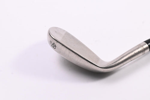 Titleist Vokey SM10 Pitching Wedge / 48 Degree / Stiff Flex AMT Black S300 Shaft