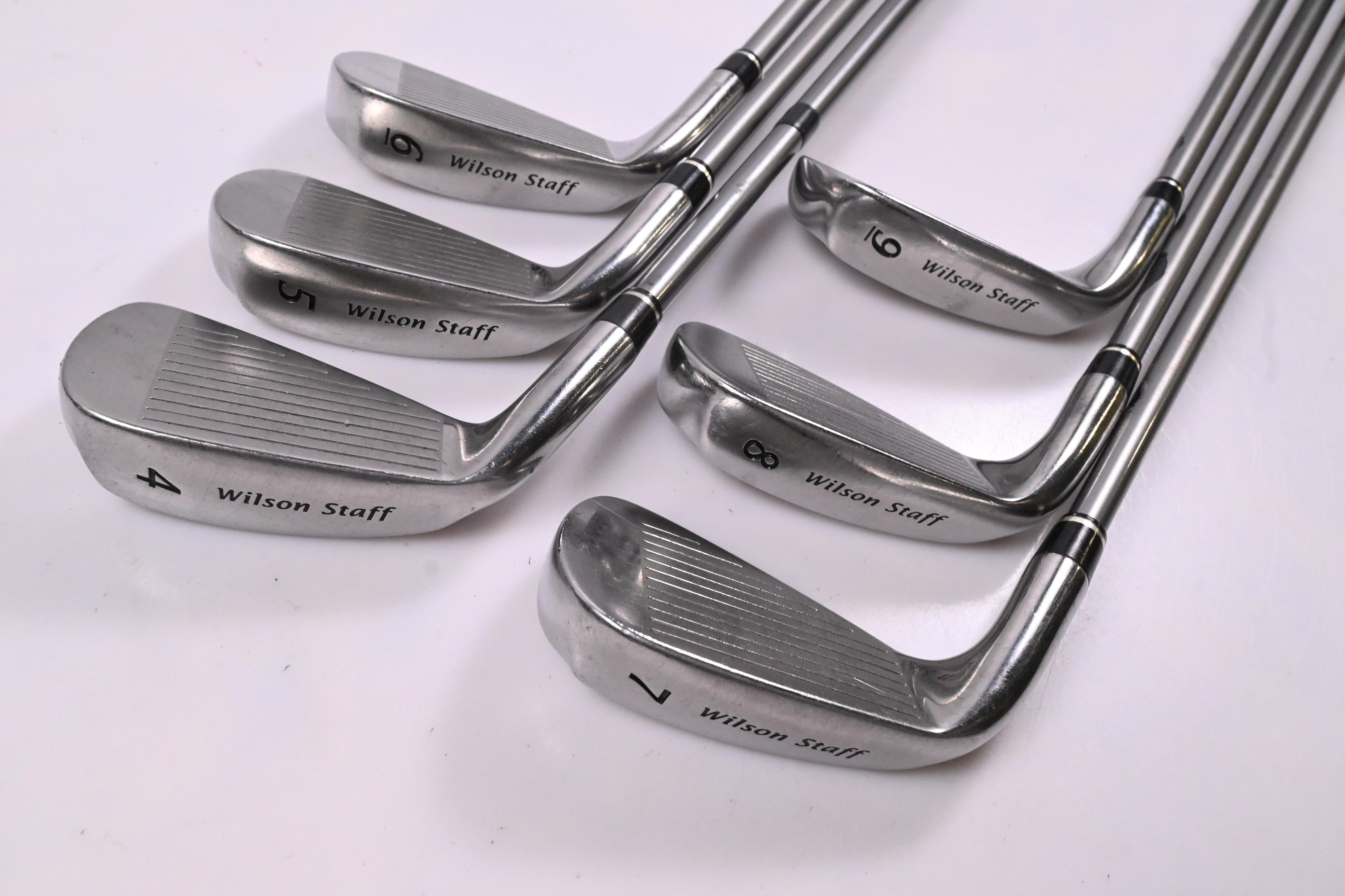 Wilson Di9 Irons / 4-9i / Regular Flex UST ProForce V2 62 Shafts