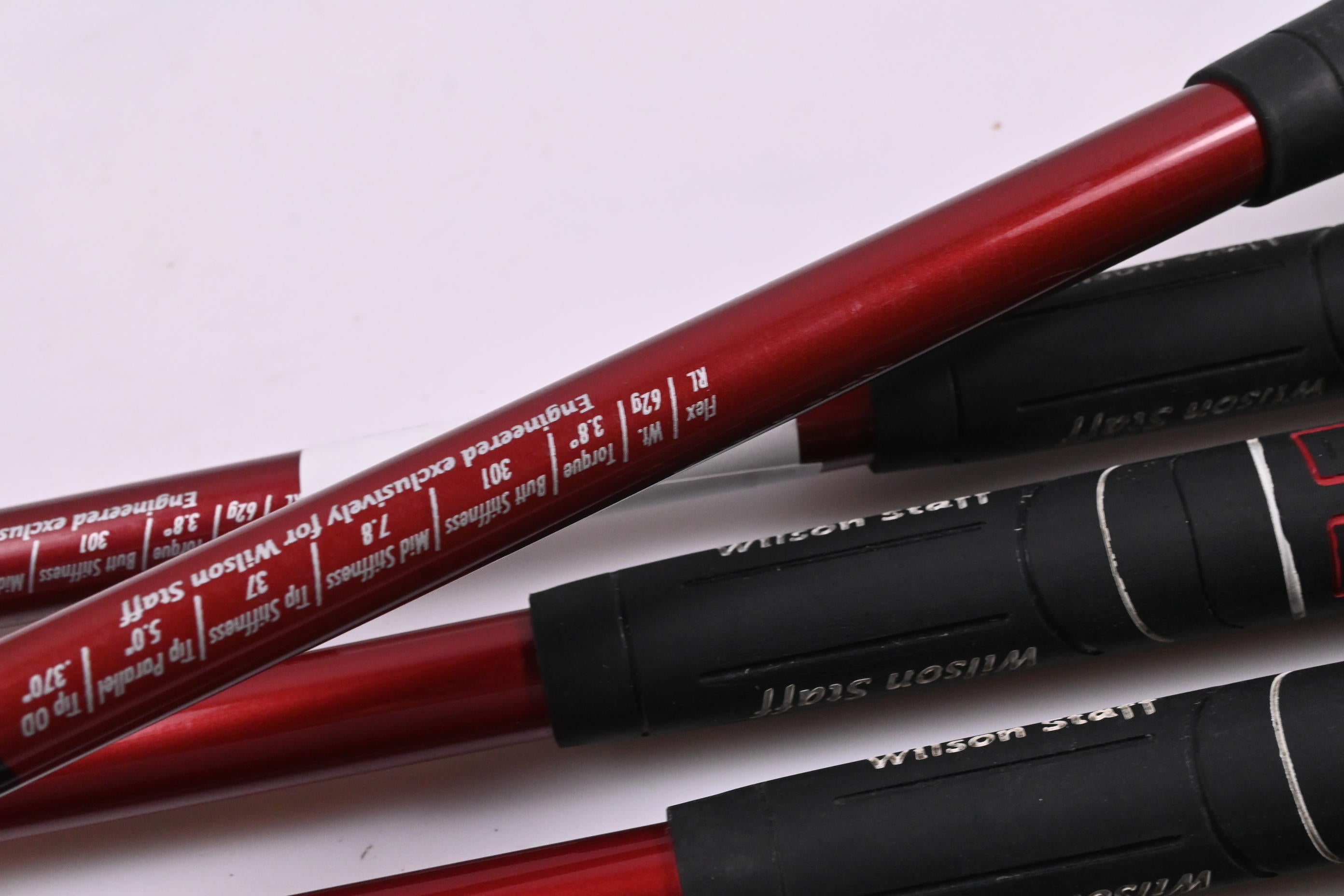Wilson Di9 Irons / 4-9i / Regular Flex UST ProForce V2 62 Shafts