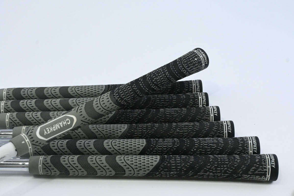 Kirkland Signature Irons / 4-PW / Stiff Flex Elevate 115 Shafts