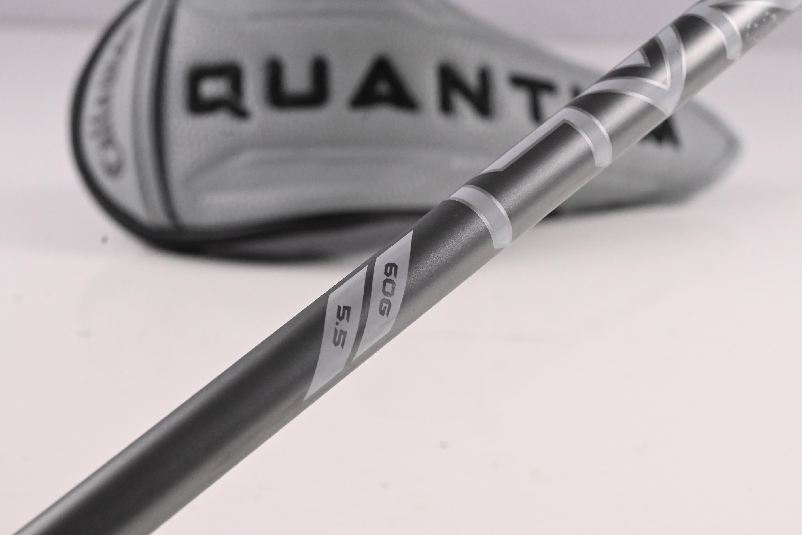 Callaway Quantum Max OS #4 Hybrid / 20 Degree / Regular Flex Denali Silver 60