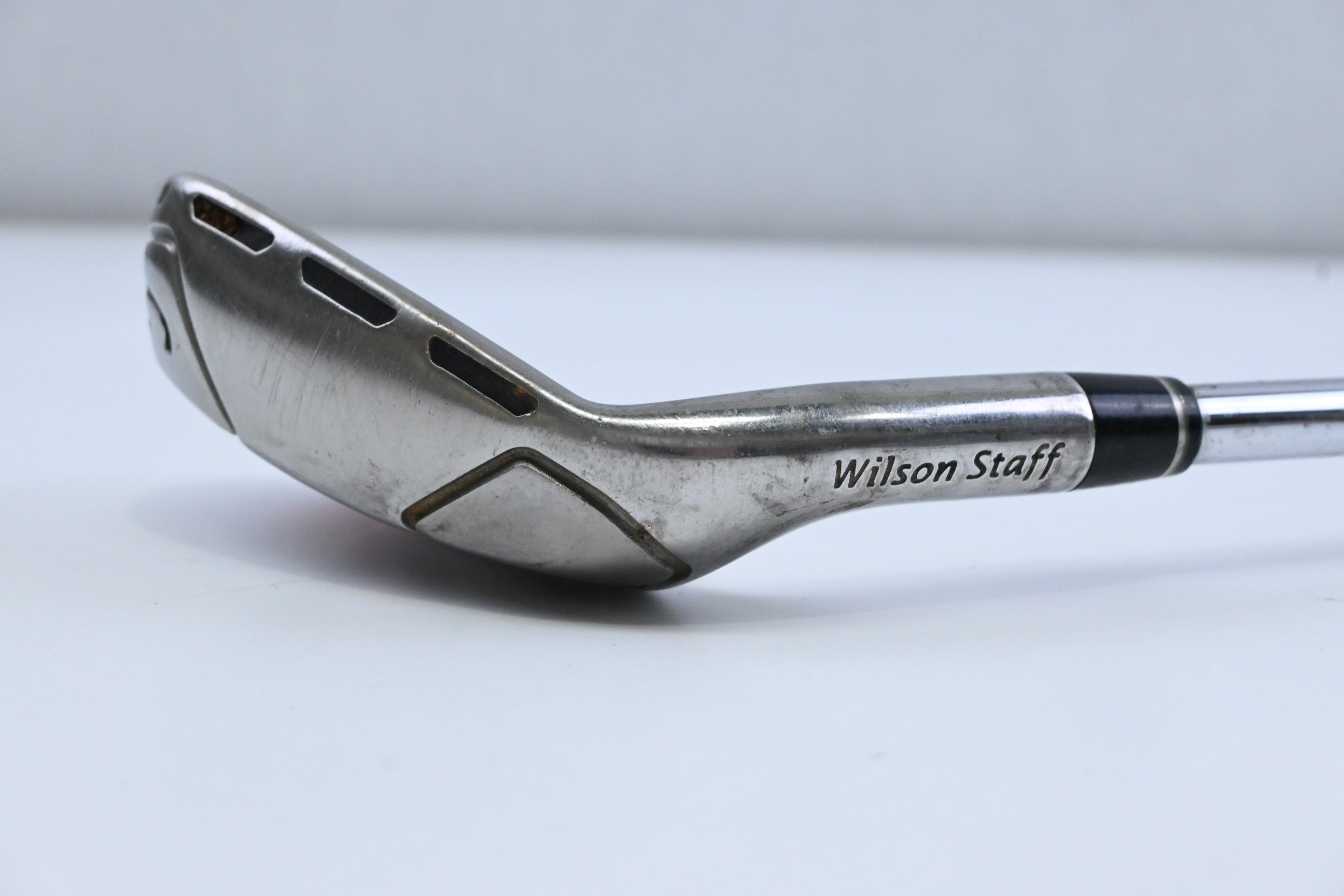 Wilson D200 Gap Wedge / 47 Degree / Regular Flex KBS Tour 80 Shaft
