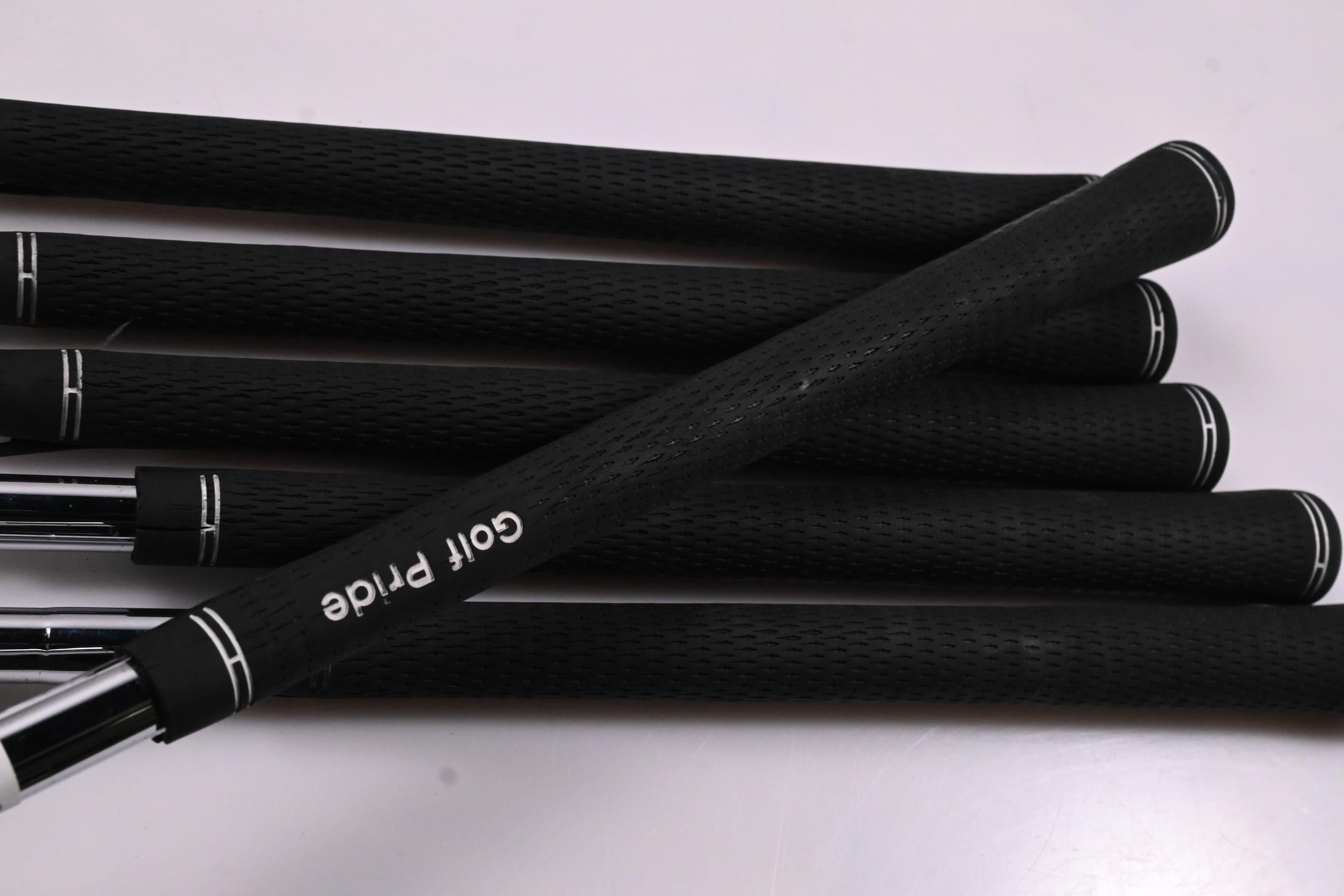 Taylormade Rocketbladez Irons / 5-PW / Regular Flex Dynamic Gold R300 Shafts