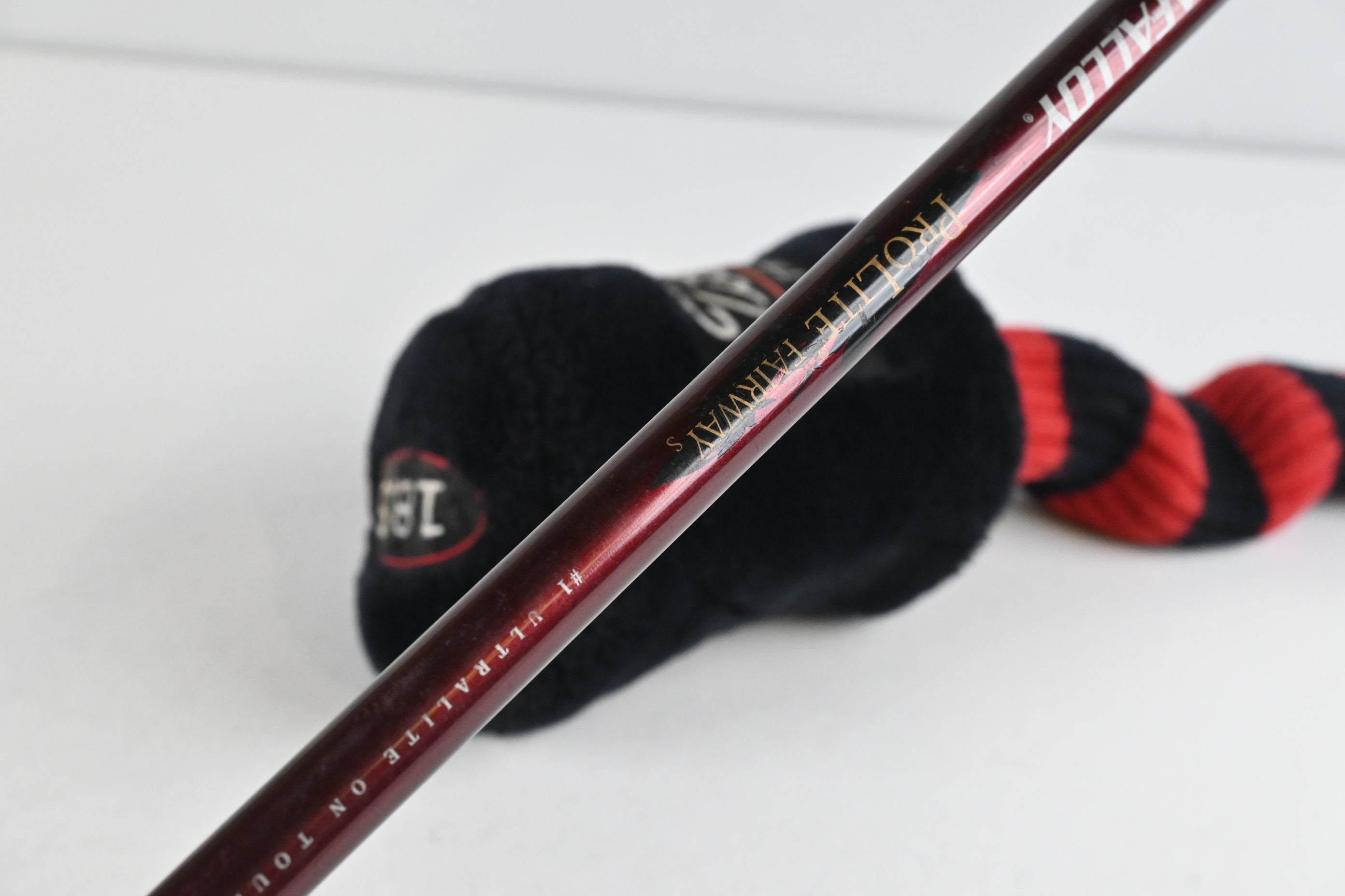 Titleist 975 F #5 Wood / 18.5 Degree / Stiff Flex Grafalloy ProLite Shaft
