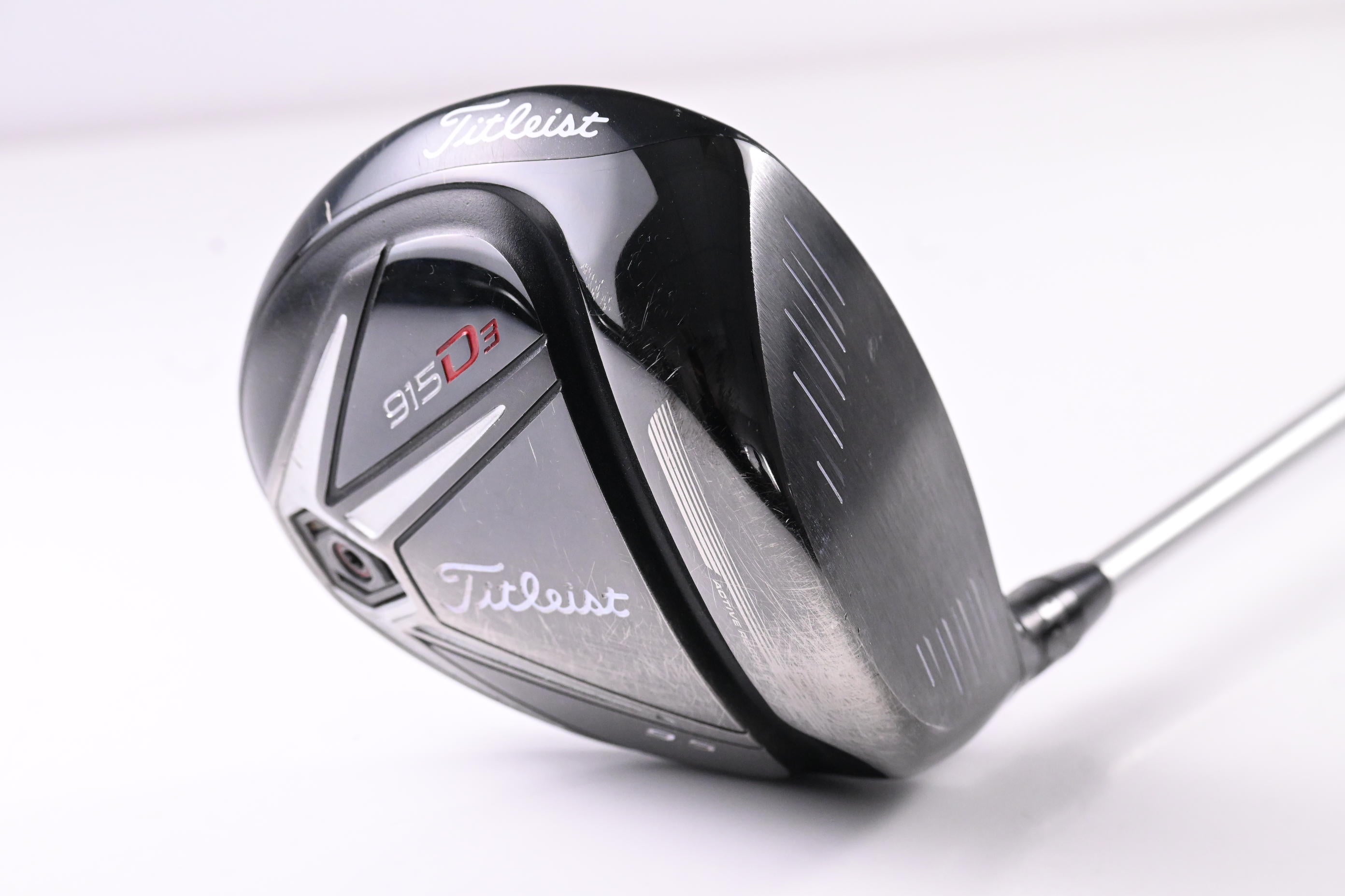 Titleist 915 D3 Driver / 9.5 Degree / Stiff Flex Mitsubishi Diamana Blue S+ 60