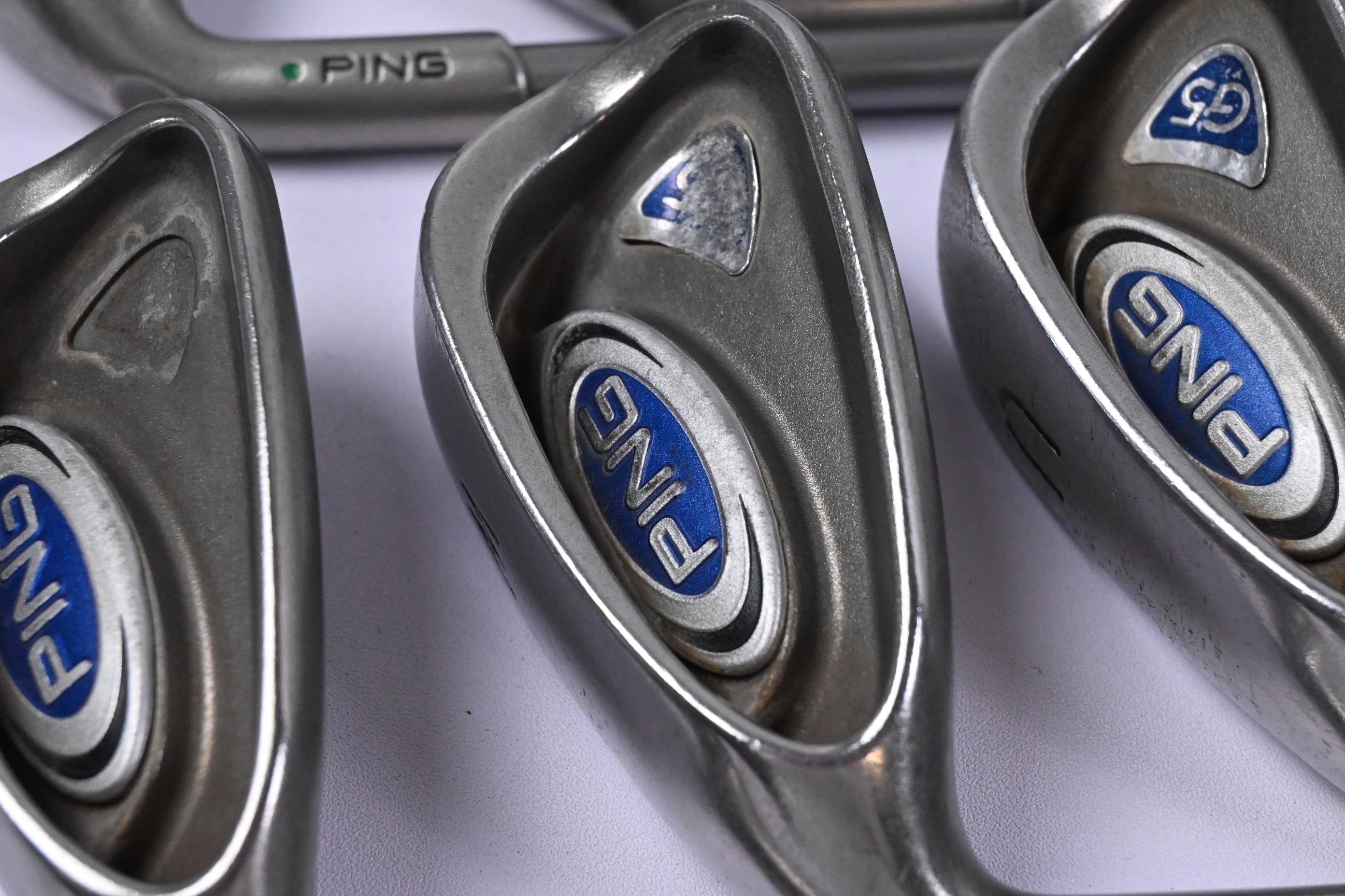 Left Hand Ping G5 Irons / 5-PW+GW+SW / Green Dot / Senior Flex Ping TFC 100
