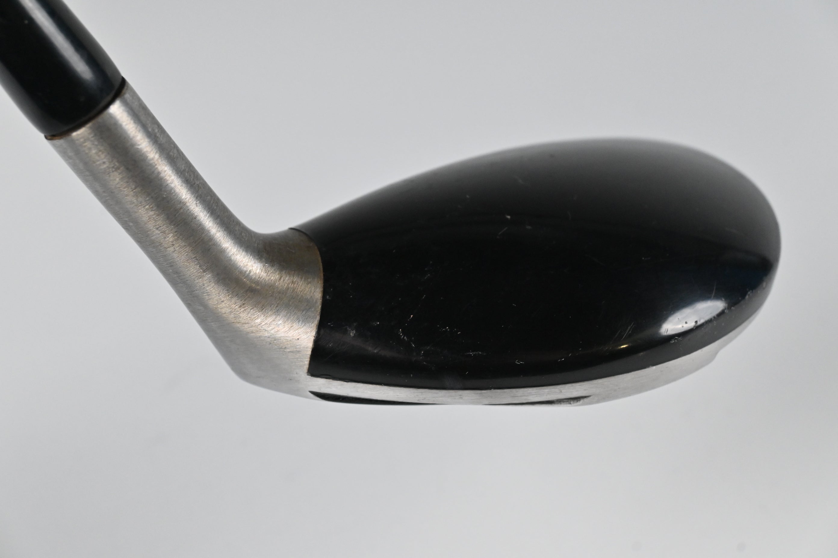 Titleist 585.H #3 Hybrid / 19 Degree / Stiff Flex Aldila NV Tour 85 Shaft