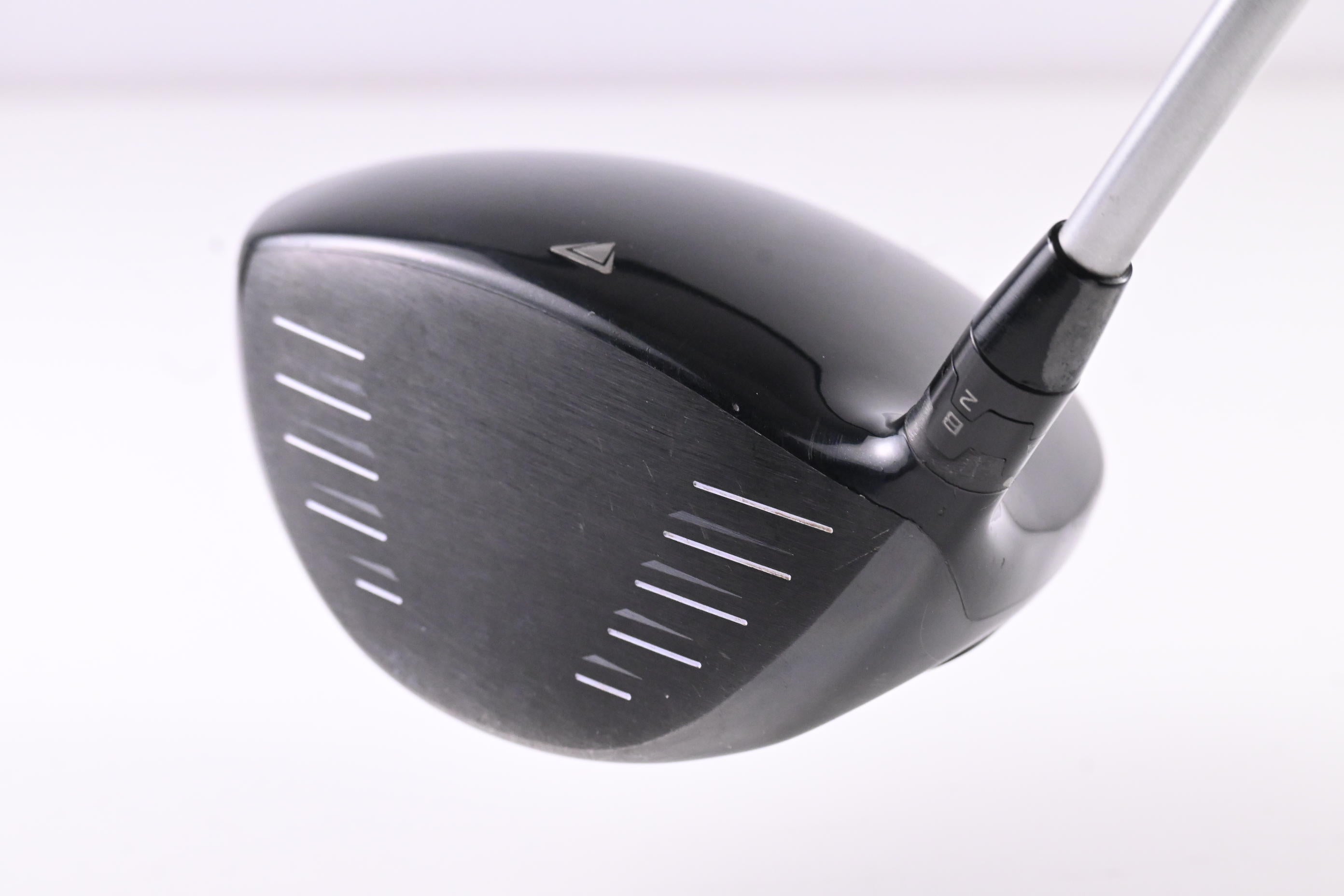 Titleist 915 D3 Driver / 9.5 Degree / Stiff Flex Mitsubishi Diamana Blue S+ 60