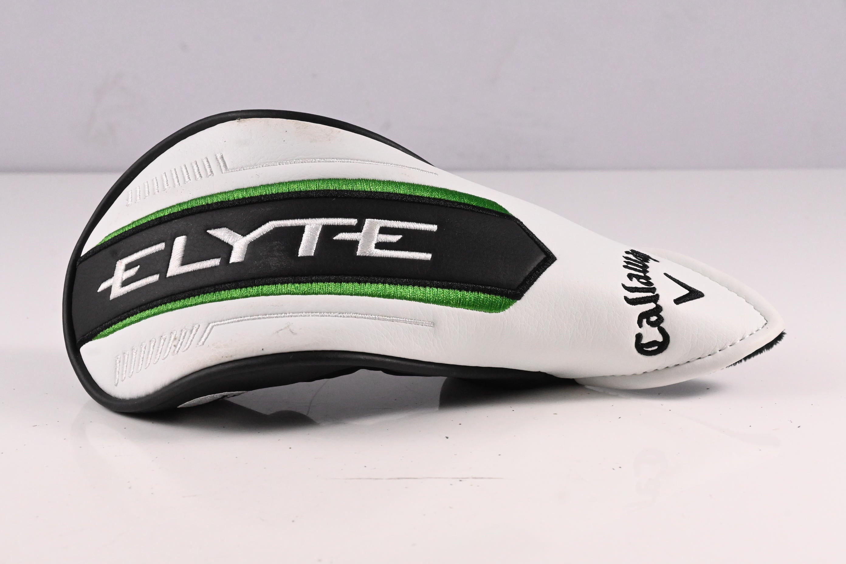 Callaway Elyte #4 Hybrid / 22 Degree / Regular Flex Denali Charcoal 60 Shaft
