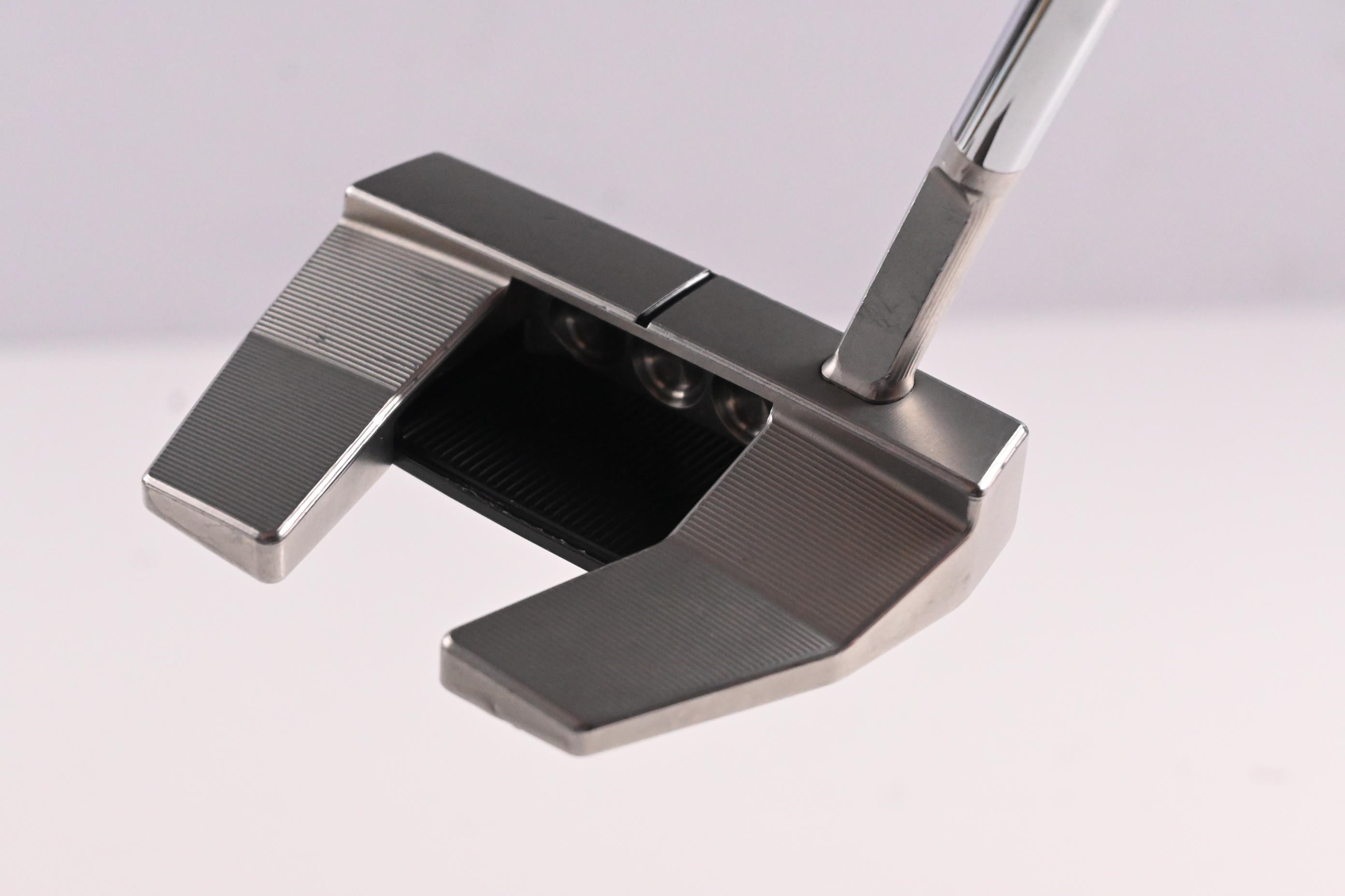 Left Hand Scotty Cameron Phantom X #5.5 2021 / 34 Inch