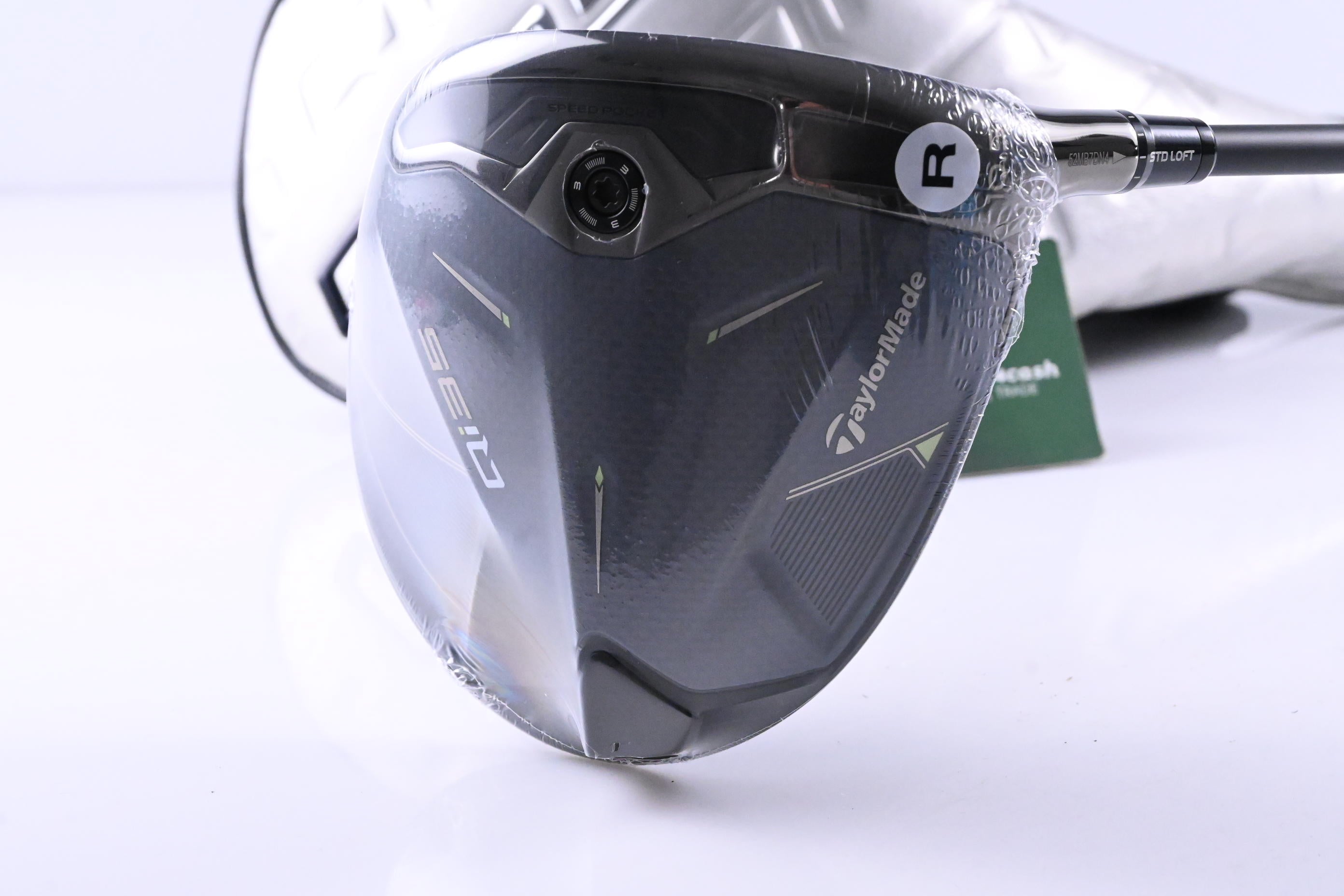 Taylormade Qi35 Driver / 10.5 Degree / Regular Flex Fujikura Ventus Blue 5