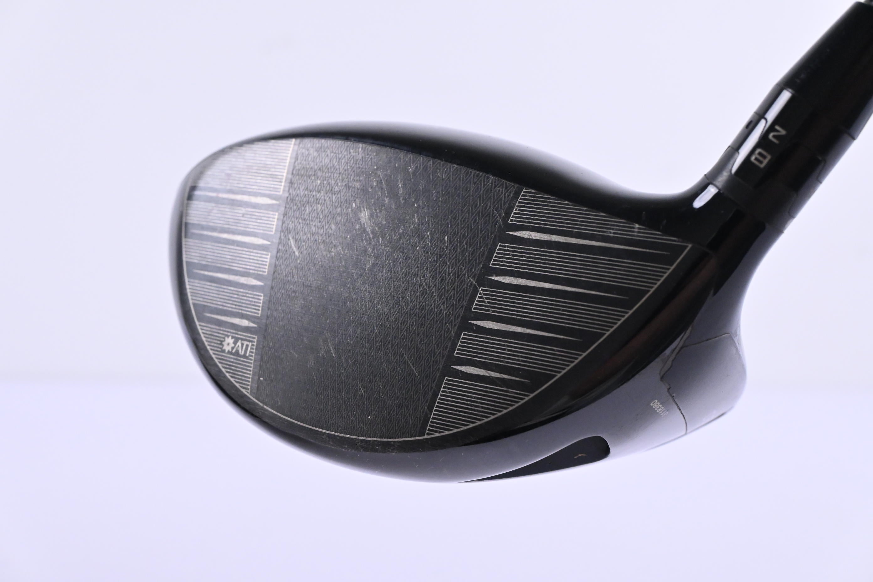 Titleist TSi2 Driver / 9 Degree / Stiff Flex Tensei AV Raw White 65 Shaft