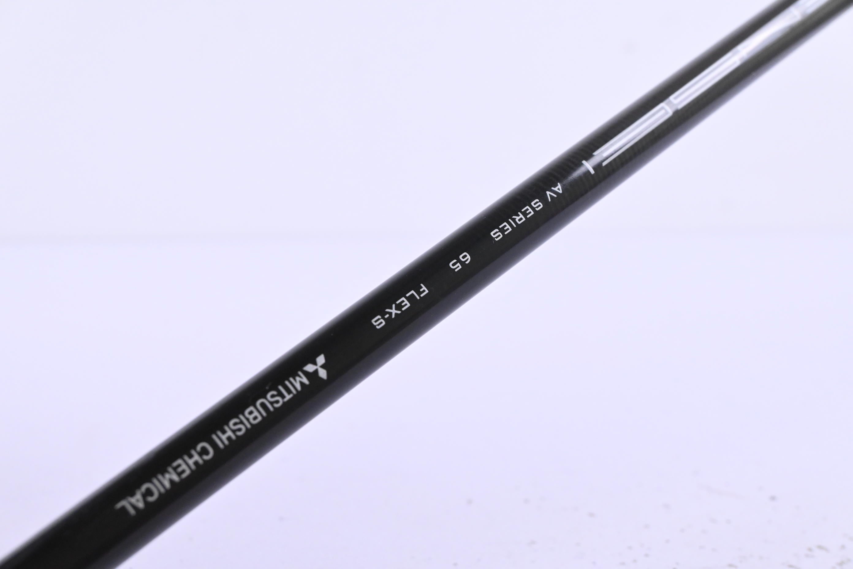 Titleist TSi2 Driver / 9 Degree / Stiff Flex Tensei AV Raw White 65 Shaft