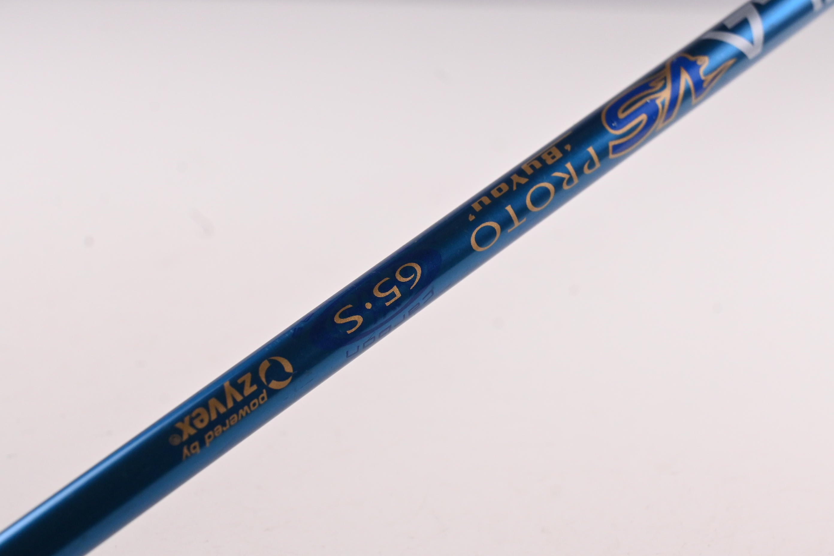 Titleist 907 D1 Driver / 9.5 Degree / Stiff Flex Aldila VS Proto 65 Shaft