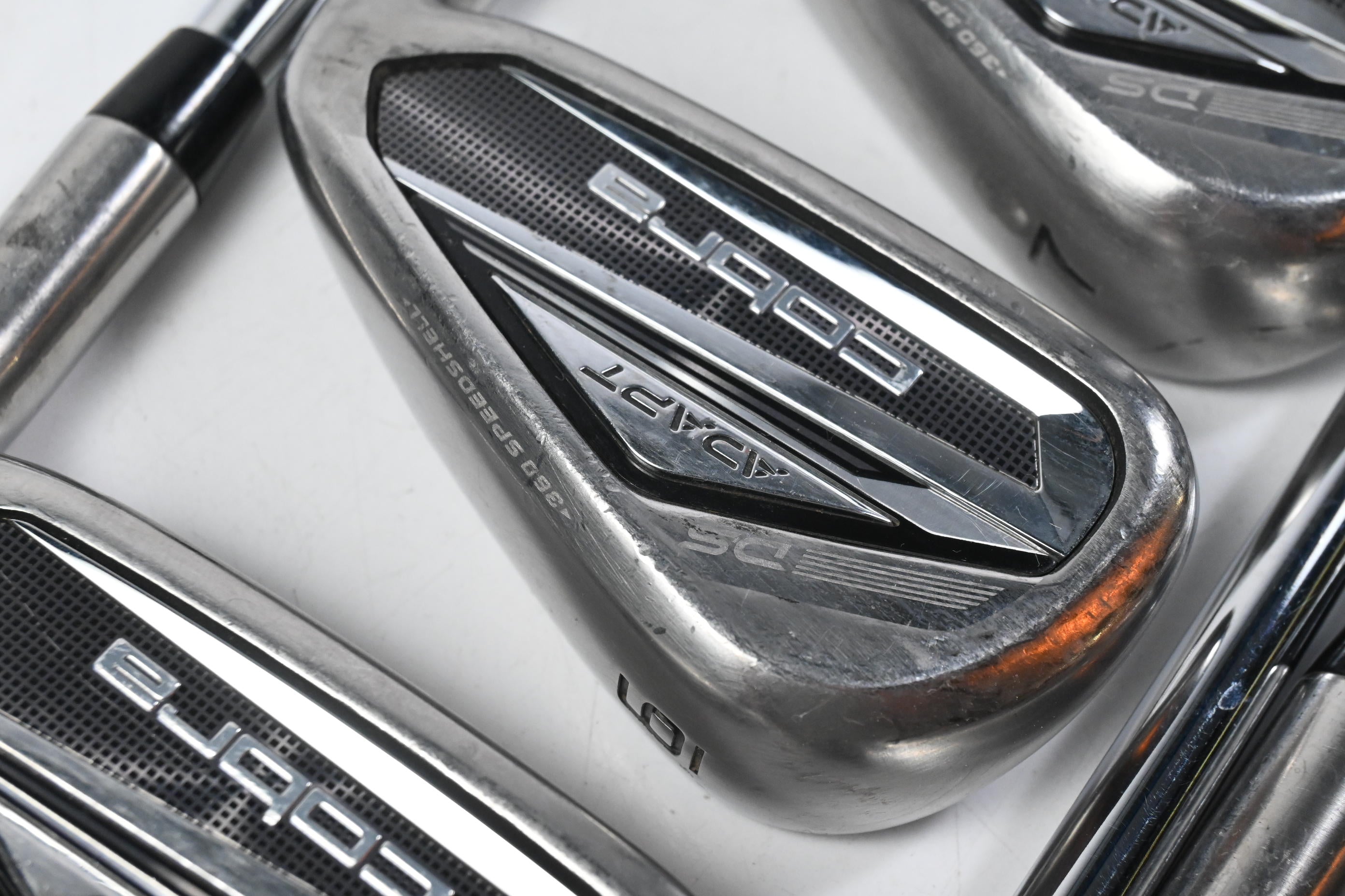 Cobra DS-Adapt Irons / 5-PW+GW / Stiff Flex KBS MAX 85 Shafts