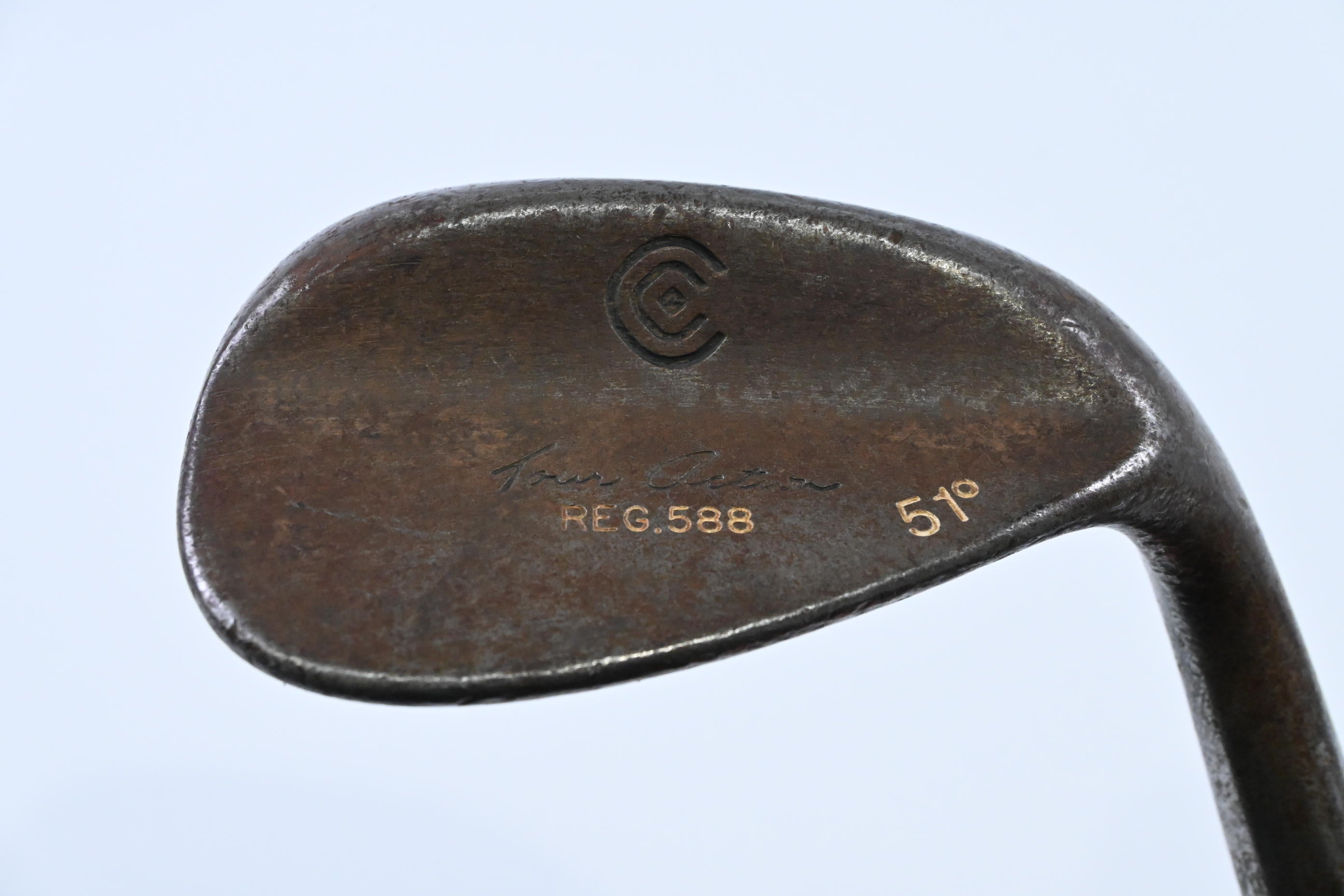 Cleveland Reg 588 Gap Wedge / 51 Degree / Wedge Flex Dynamic Gold Shaft