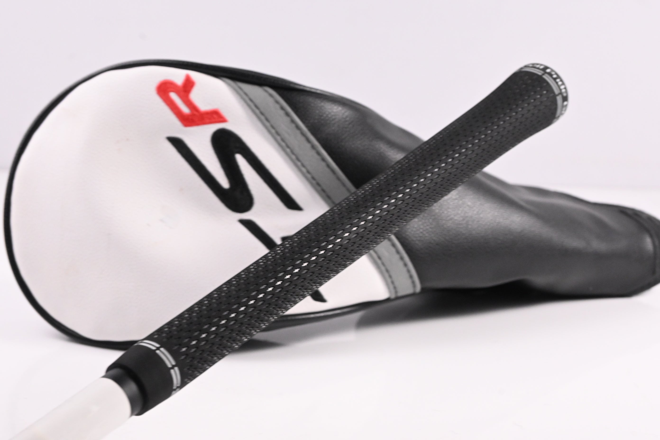 Titleist TSR3 Driver / 9 Degree / Regular Flex HZRDUS CB Red 50 Shaft