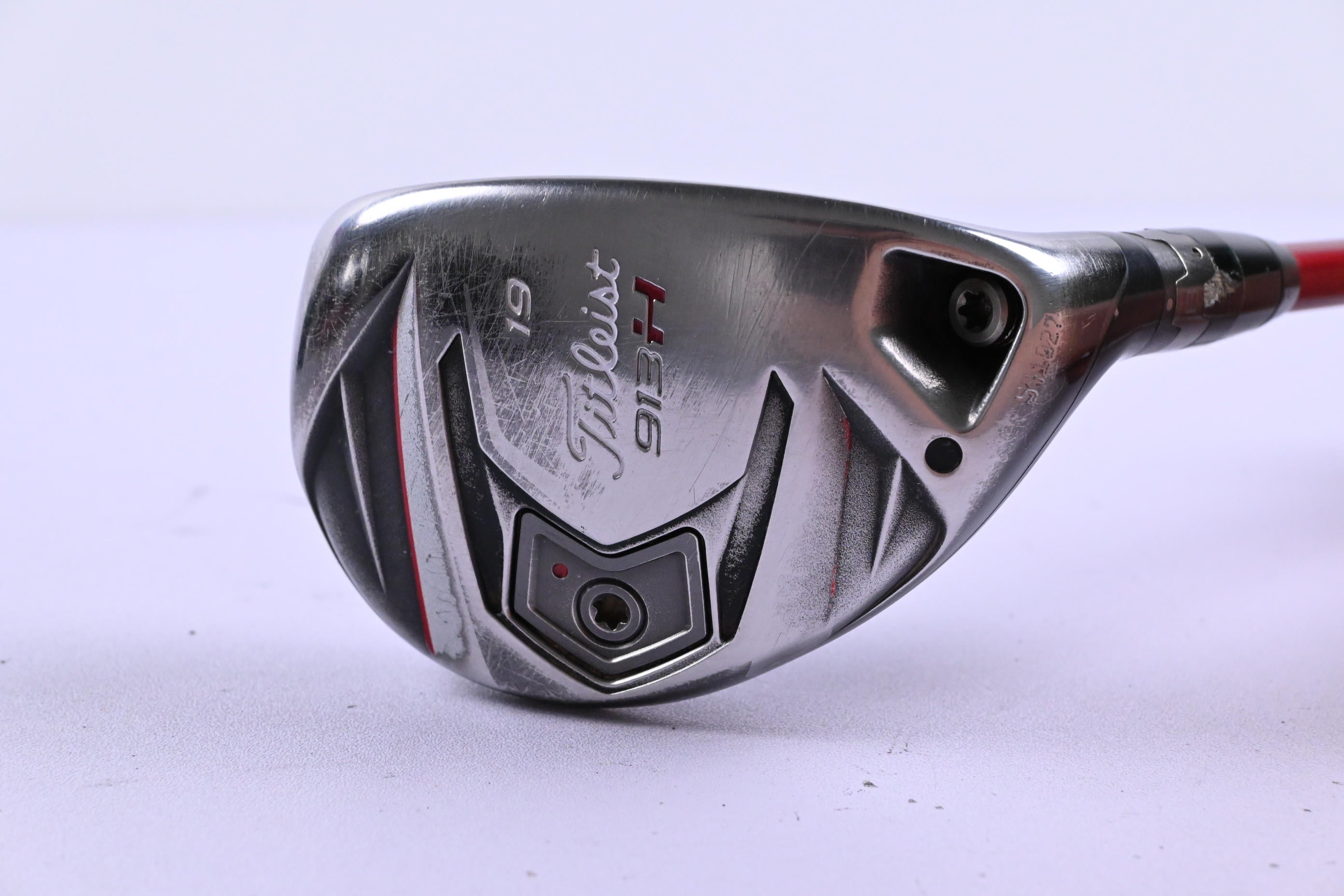 Titleist 913H #3 Hybrid / 19 Degree / Regular Flex Bassara 60 Shaft