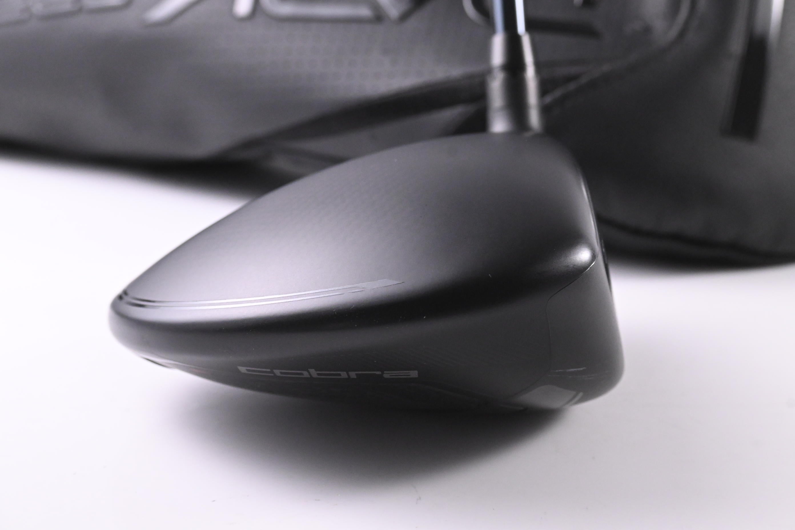 Cobra Darkspeed Max Driver / 10.5 Degree / Regular Flex UST LinQ M40X 5 Shaft