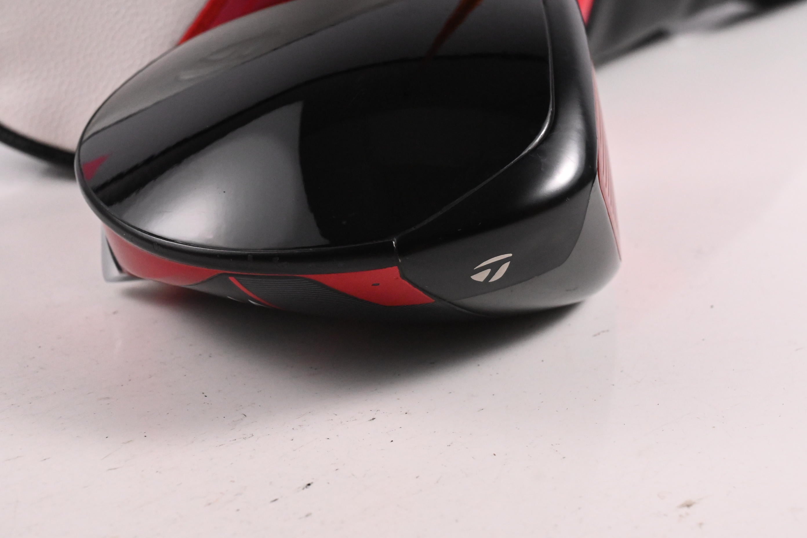 Taylormade Stealth 2 Plus Driver / 9 Degree / X-Flex Graphite Design Tour AD DI6