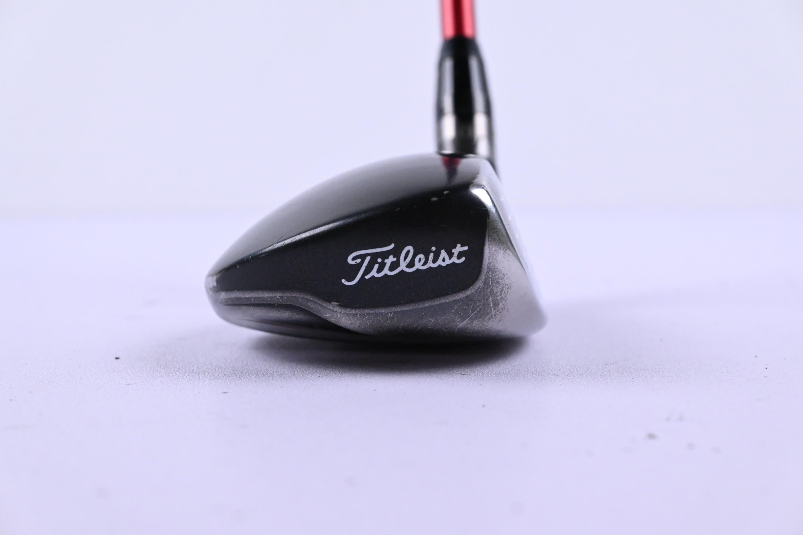 Titleist 913H #3 Hybrid / 19 Degree / Regular Flex Bassara 60 Shaft