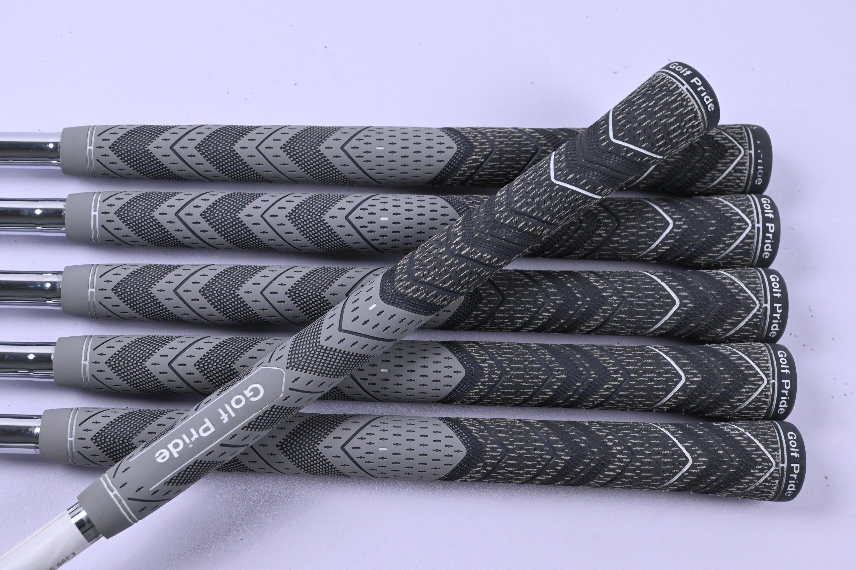 Taylormade SIM2 Max Irons / 5-PW / Regular Flex Steel Shafts