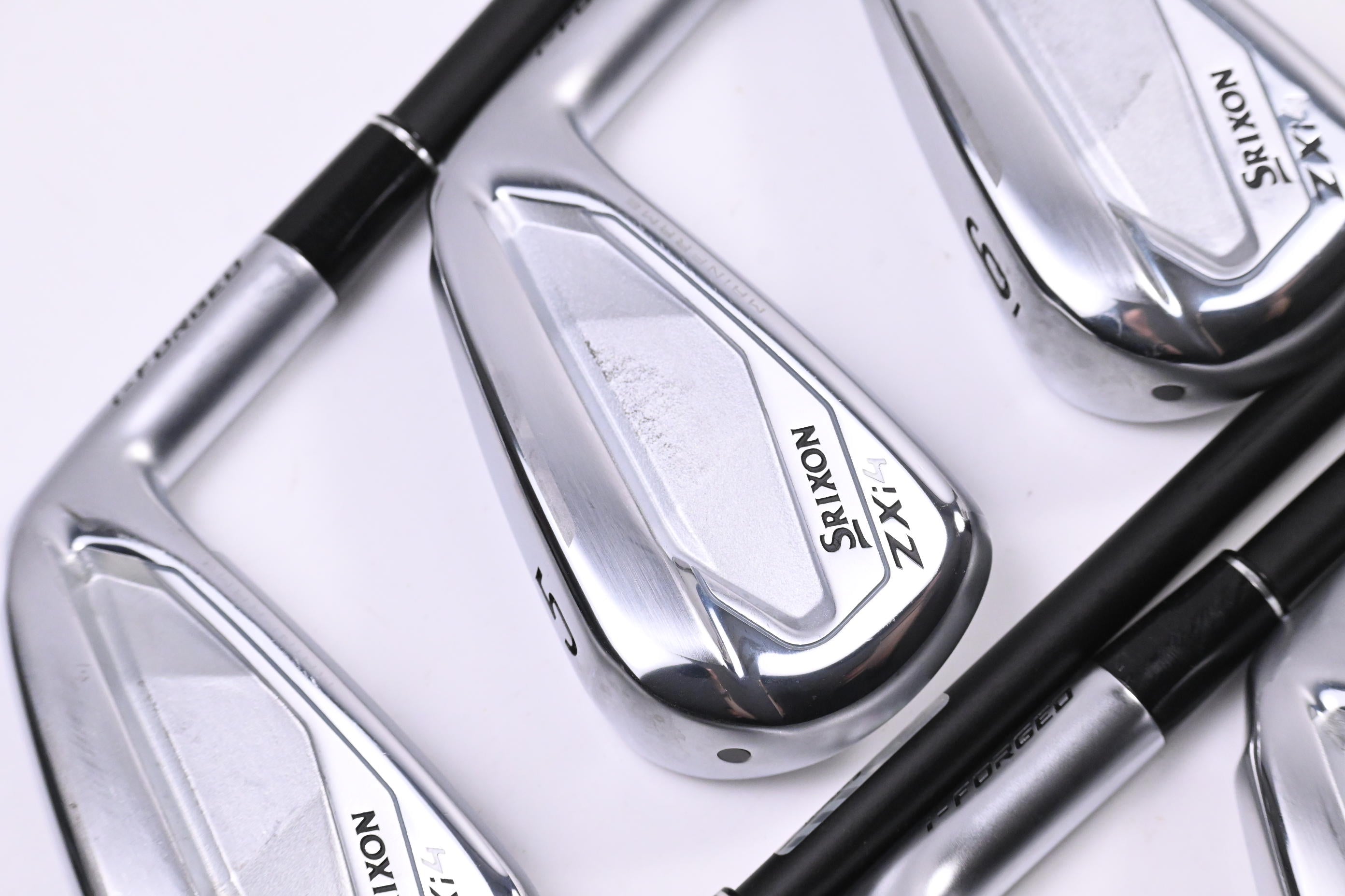 Srixon ZXi4 Irons / 4-PW / Regular Flex KBS TGI 60 Shafts