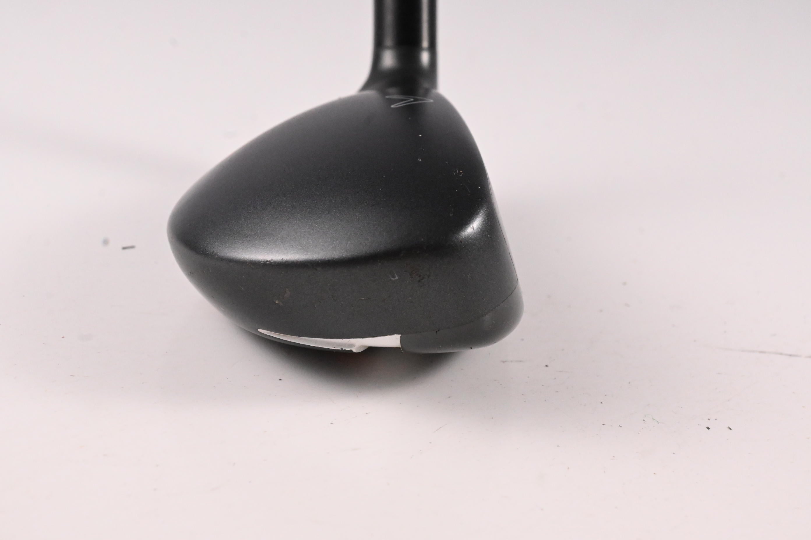 Callaway X2 Hot #4 Hybrid / 22 Degree / Regular Flex Aldila Tour Blue 60 Shaft