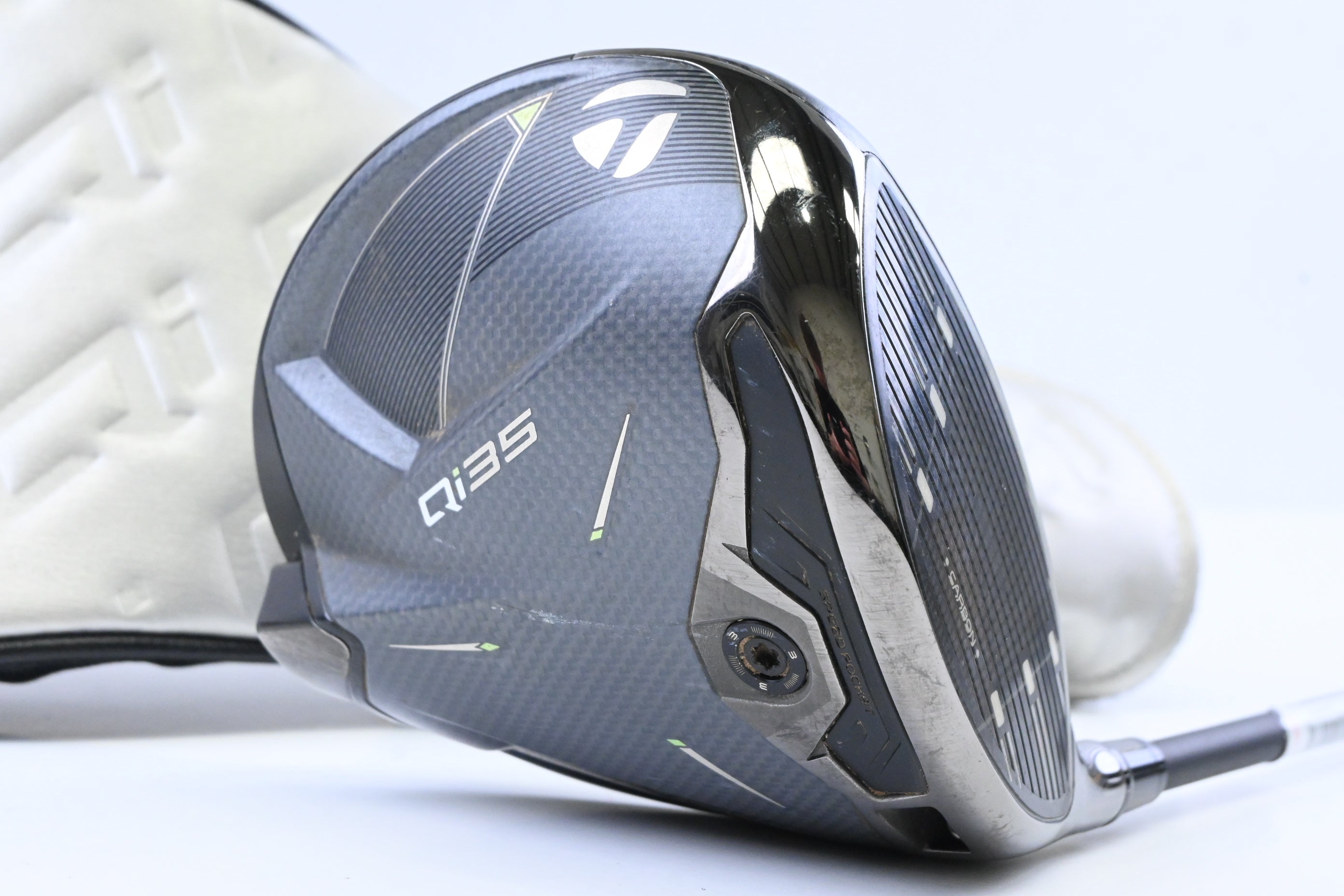 Taylormade Qi35 Driver / 10.5 Degree / Senior Flex Vanquish 4 Shaft