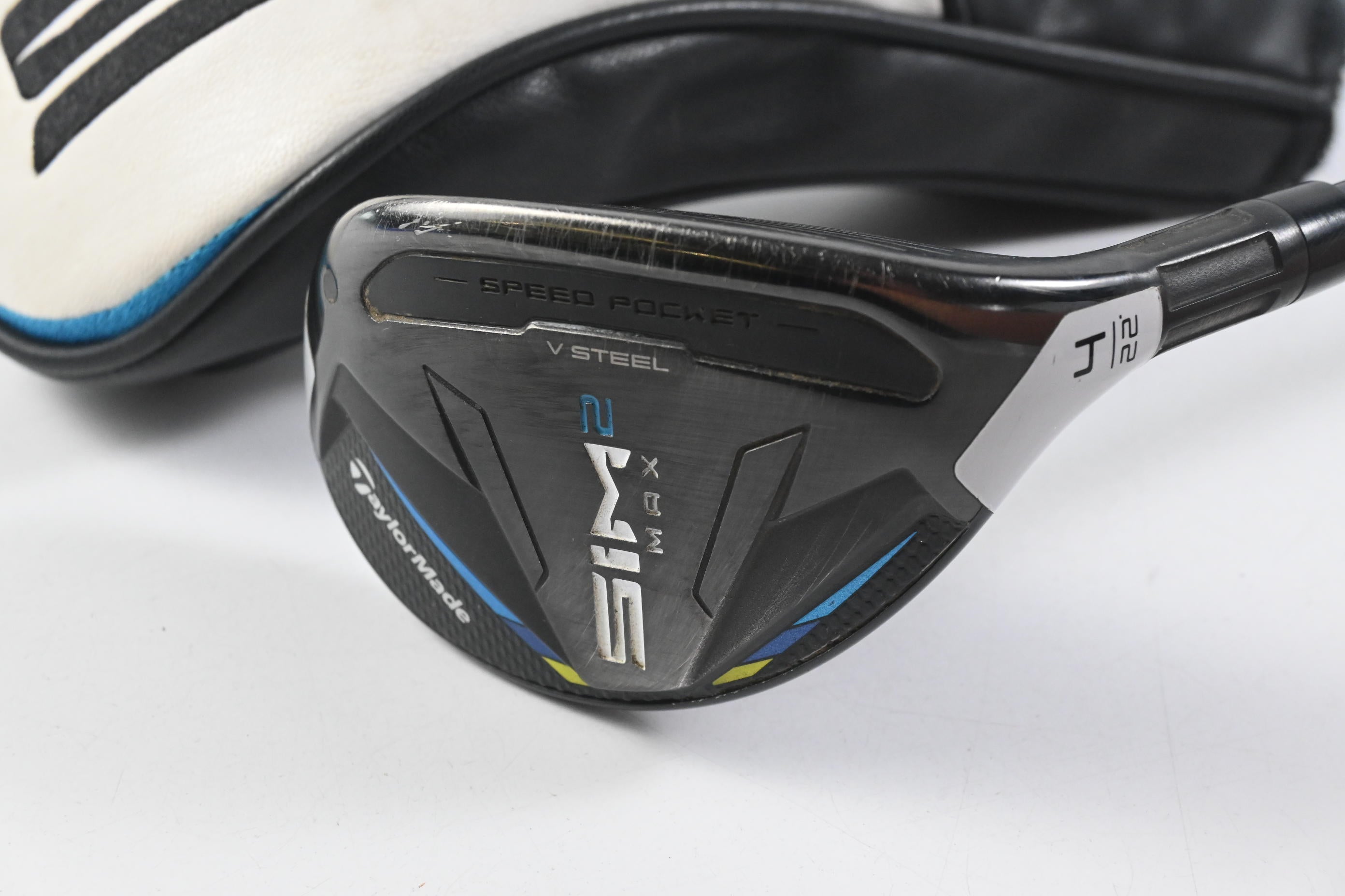 Taylormade SIM2 Max #4 Hybrid / 22 Degree / Stiff Flex Fujikura Ventus Blue 7