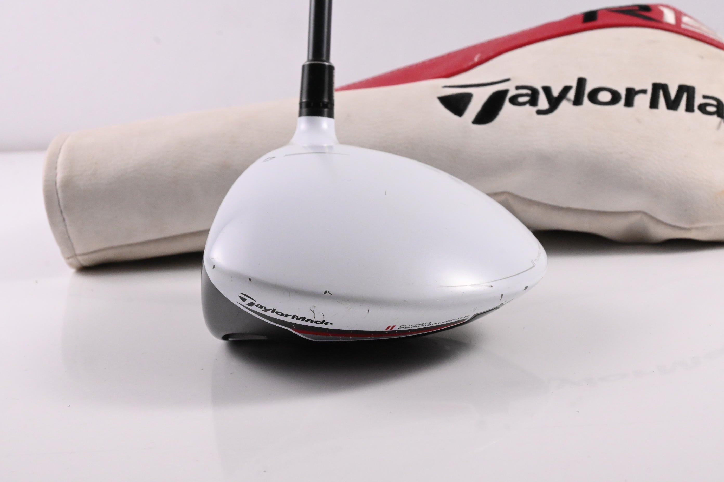 Left Hand Taylormade R15 Driver / 10.5 Degree / Regular Flex Speeder Evolution57