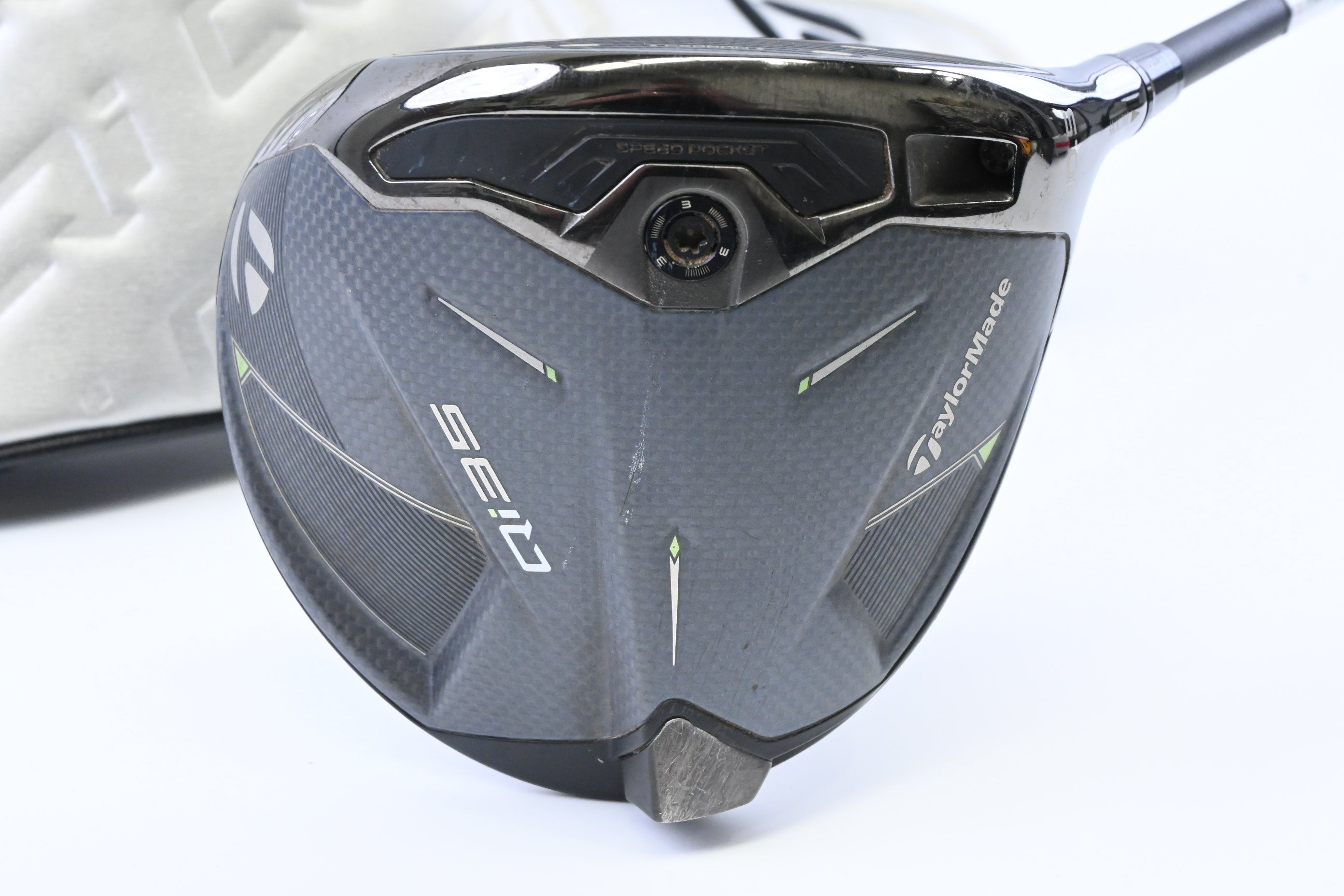 Taylormade Qi35 Driver / 10.5 Degree / Senior Flex Vanquish 4 Shaft