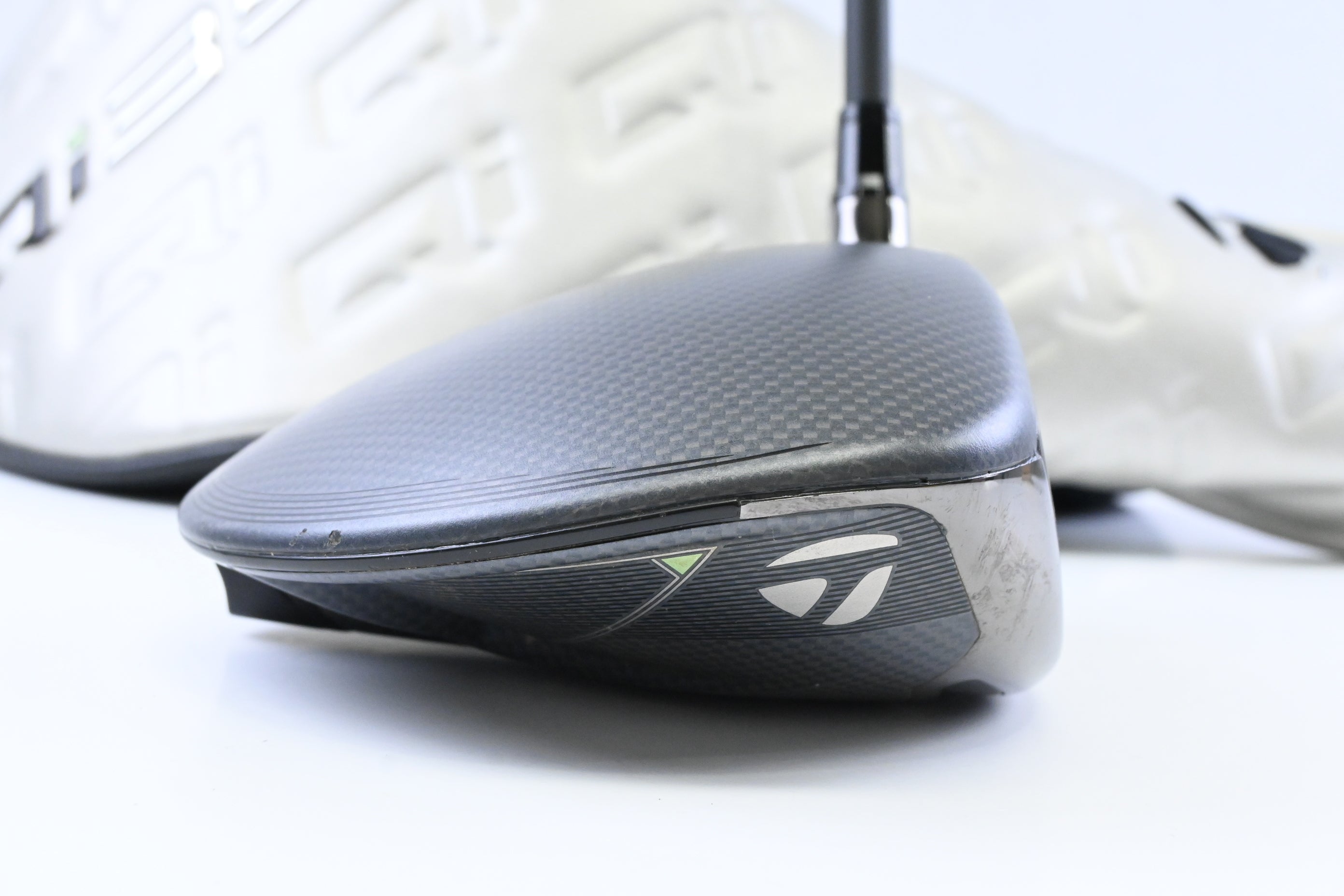 Taylormade Qi35 Driver / 10.5 Degree / Senior Flex Vanquish 4 Shaft