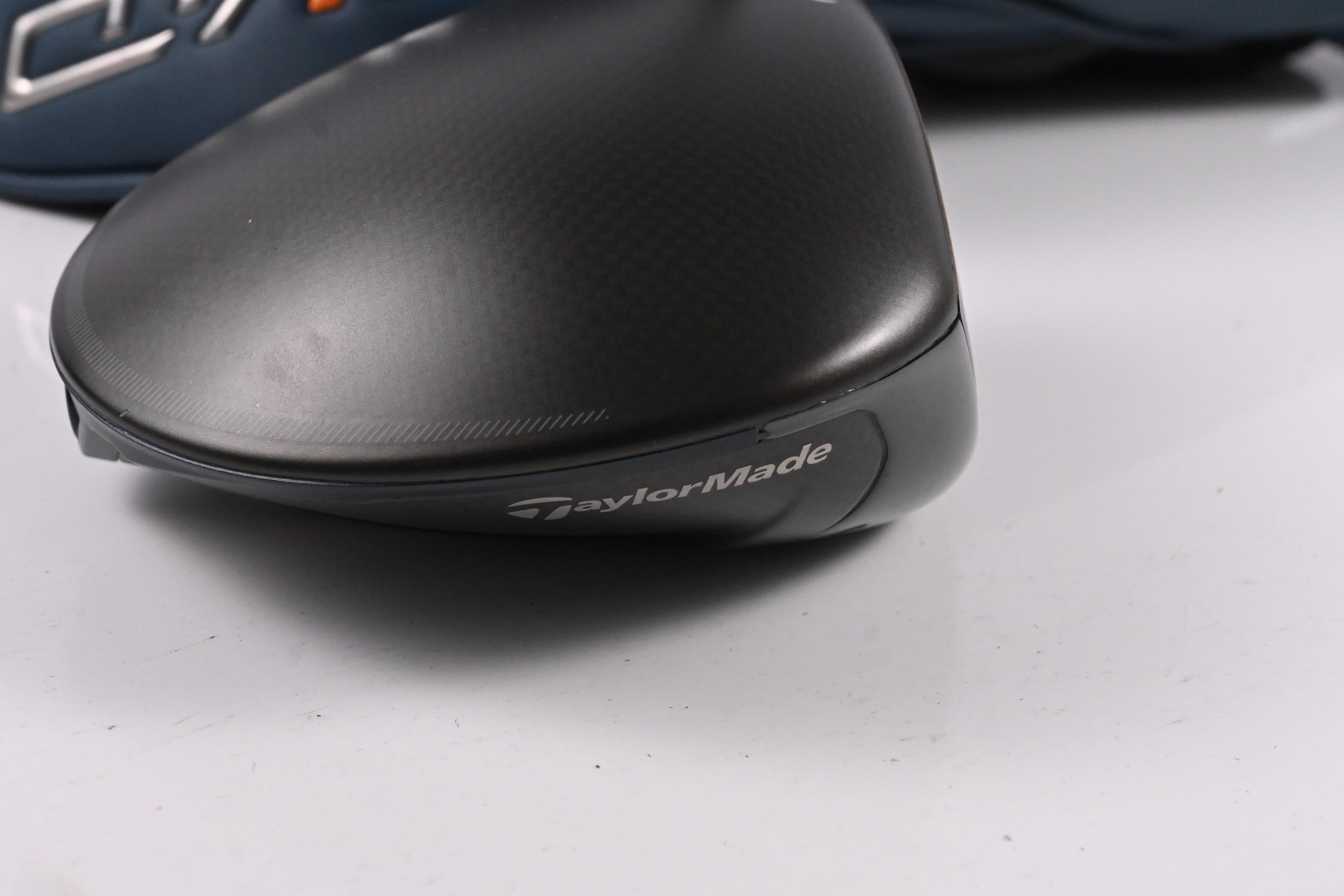 Taylormade Qi4D Driver / 9 Degree / Stiff Flex Mitsubishi Reax 60 Shaft