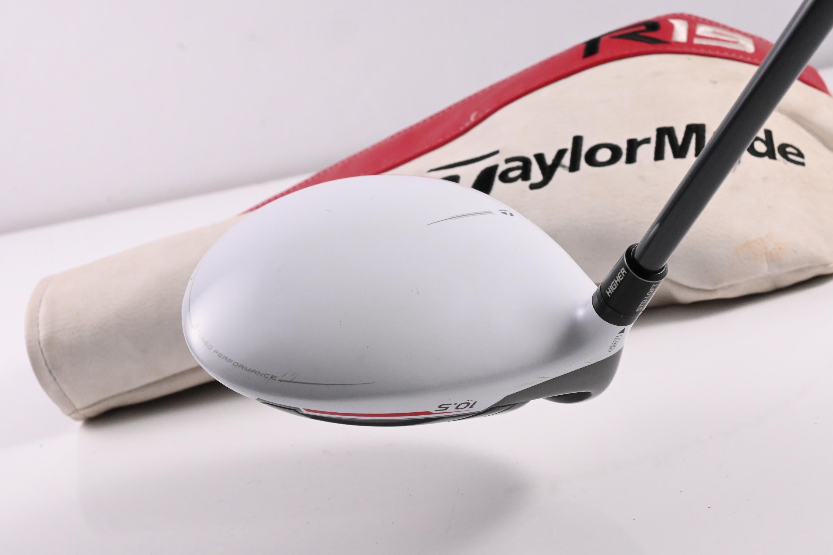 Left Hand Taylormade R15 Driver / 10.5 Degree / Regular Flex Speeder Evolution57