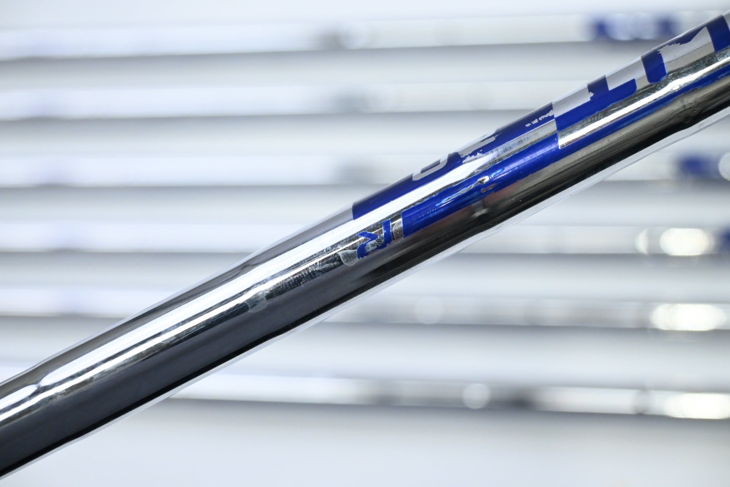 Ping G400 Irons / 4-PW / Blue Dot / Regular Flex Ping AWT 2.0 Shafts